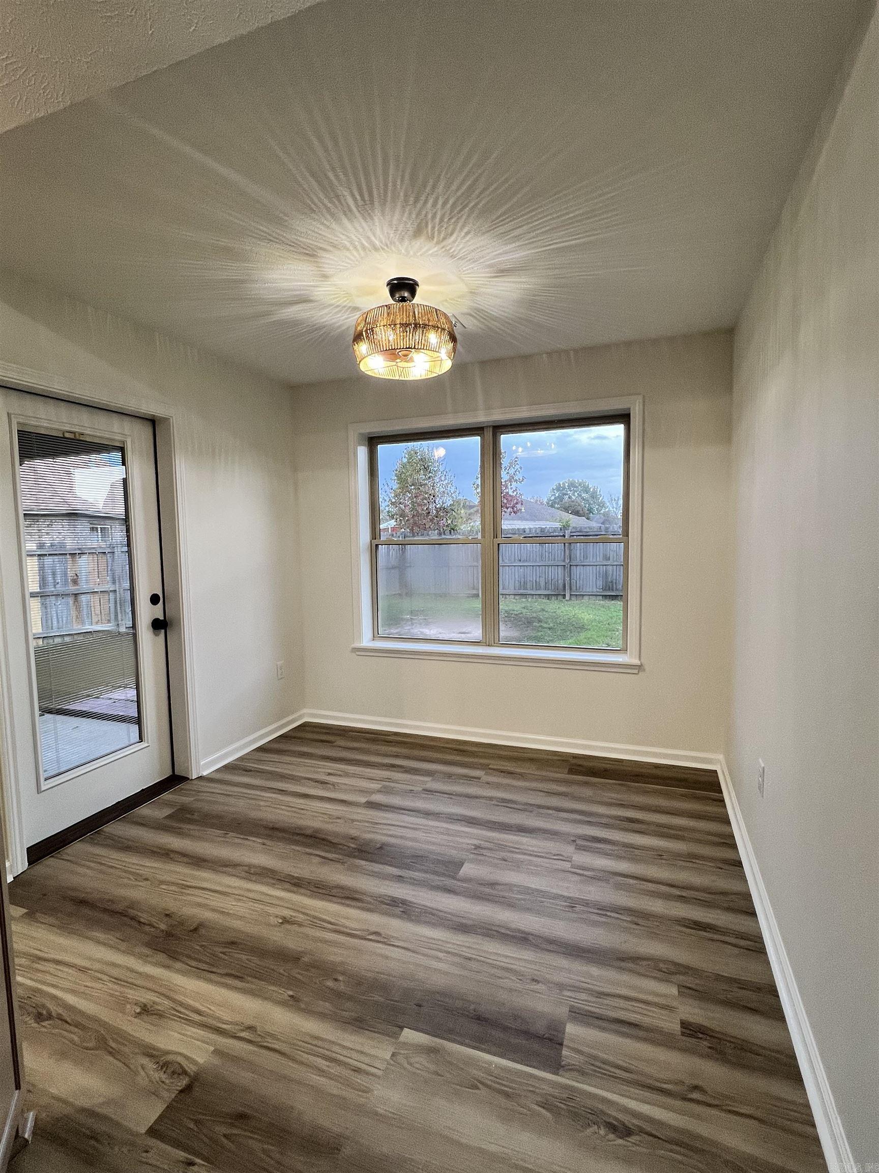 VALLEY ELMS S/D - Residential