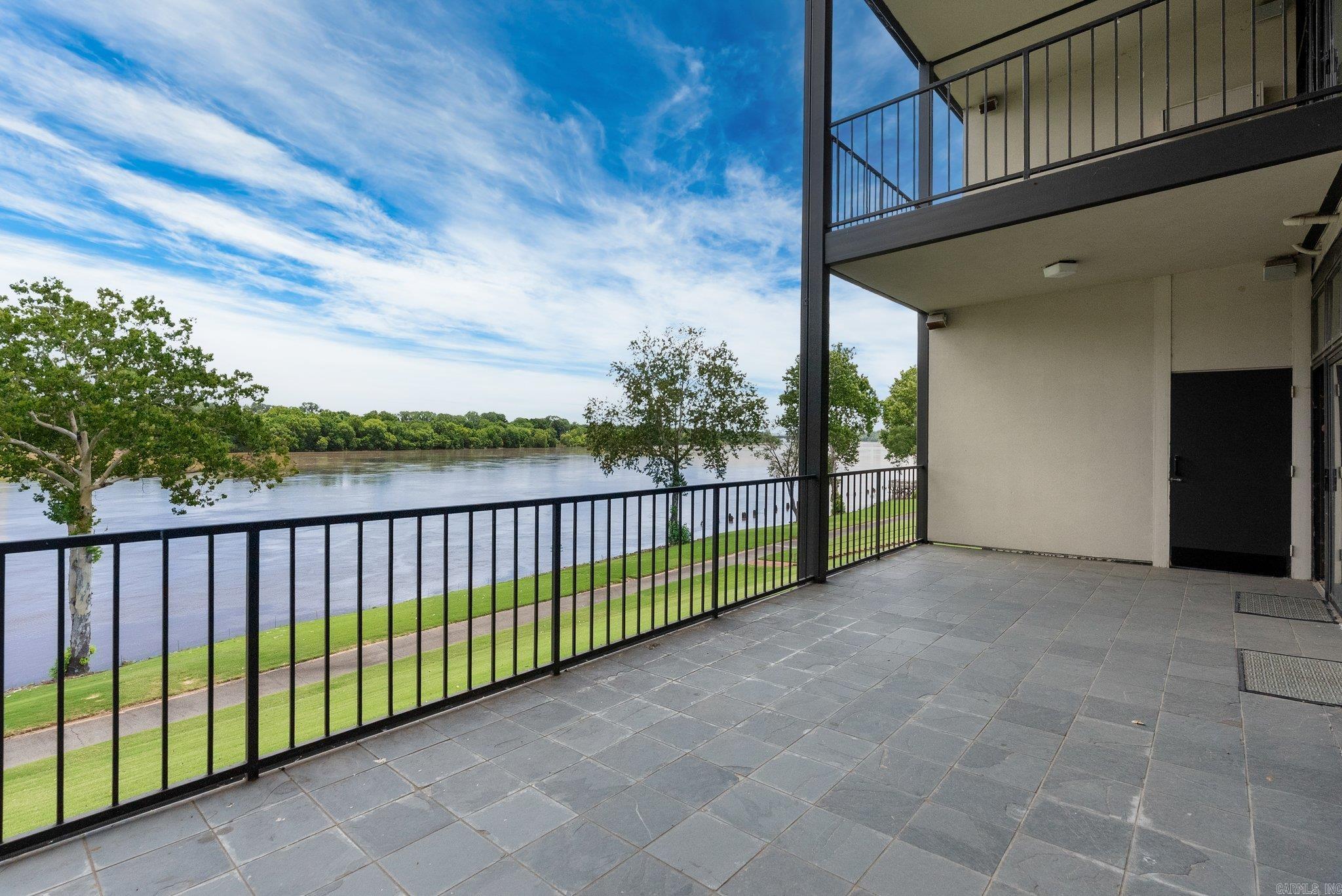 RIVERBEND HPR - Residential