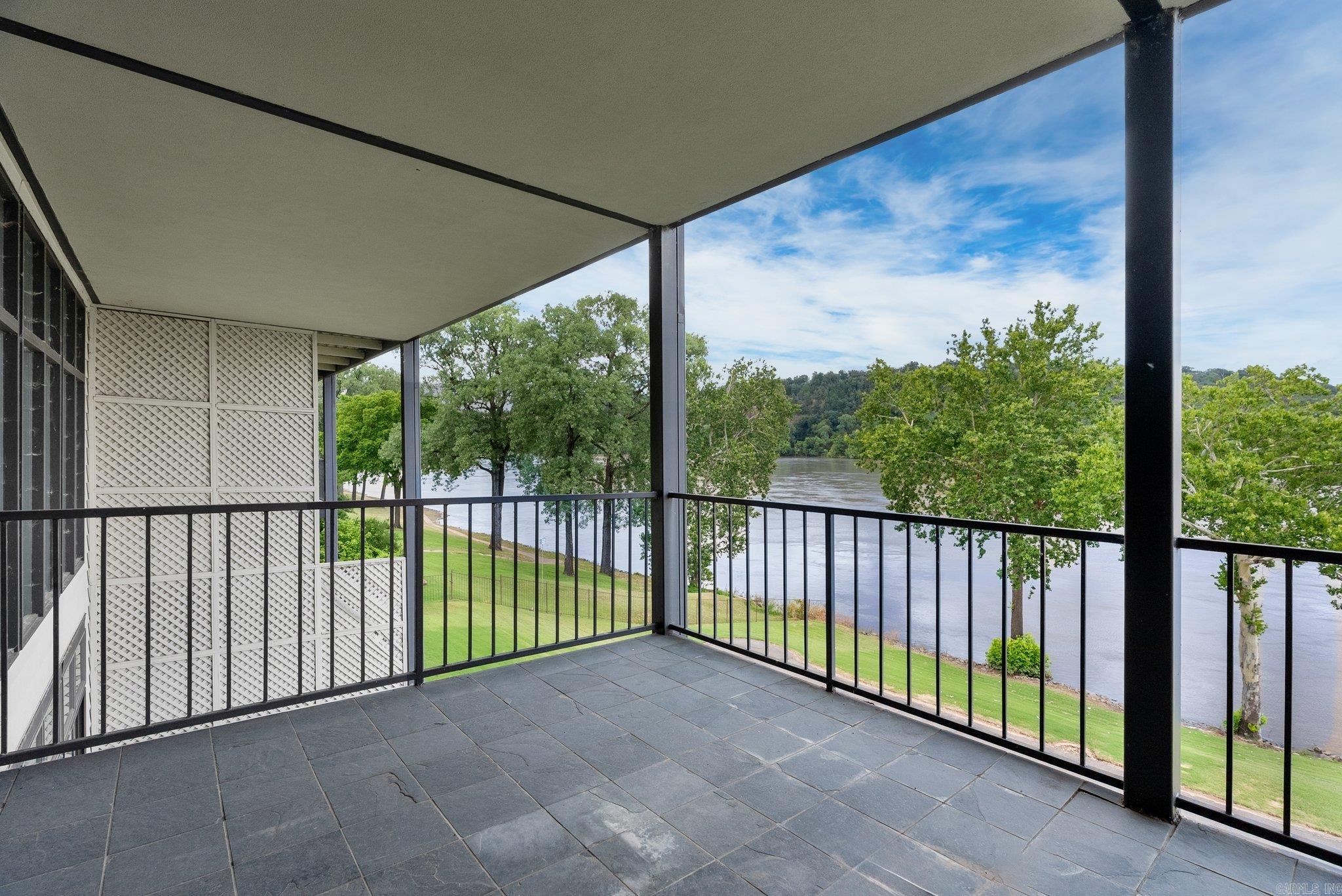 RIVERBEND HPR - Residential