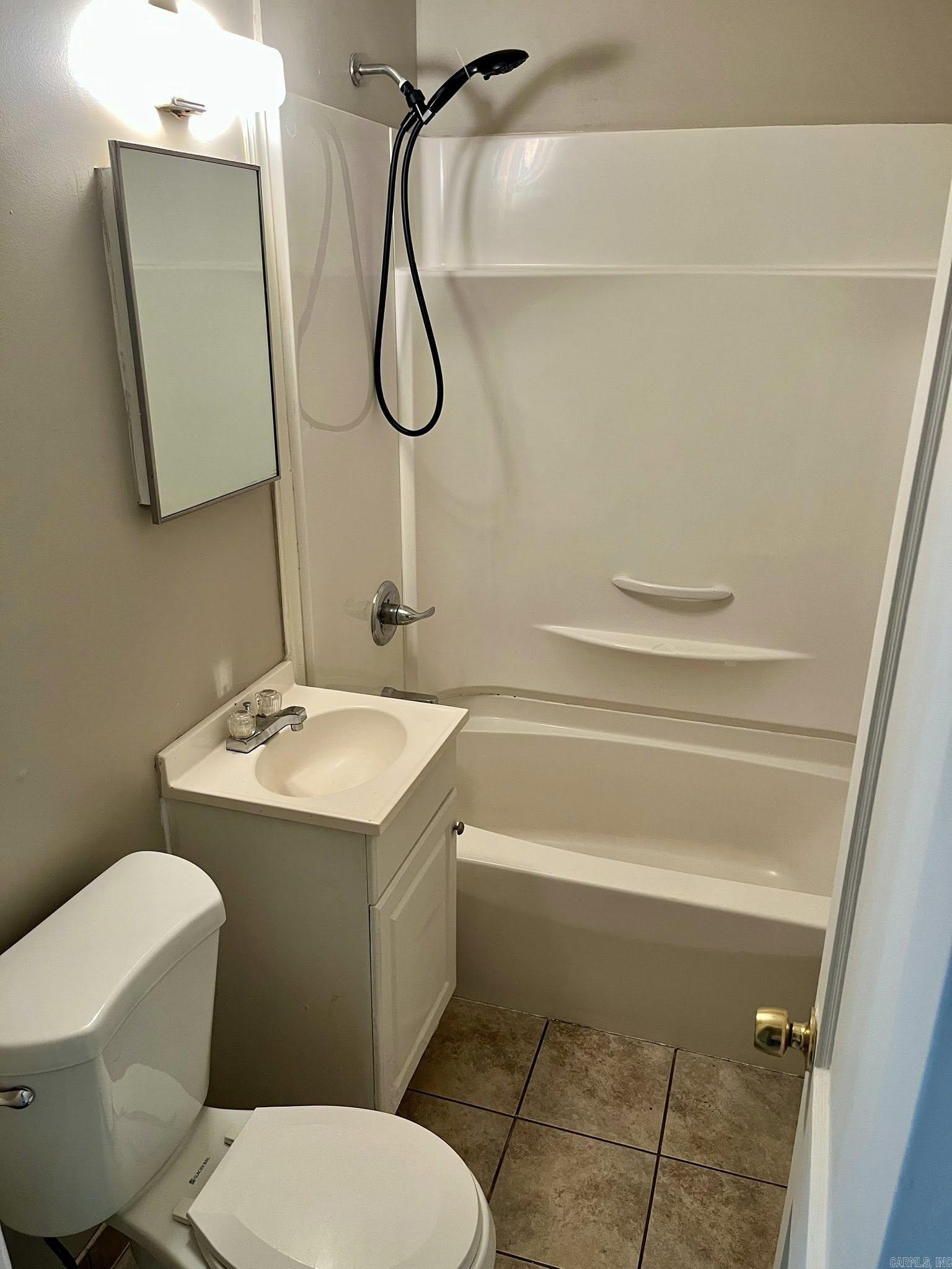 OAK FOREST - Residential Lease