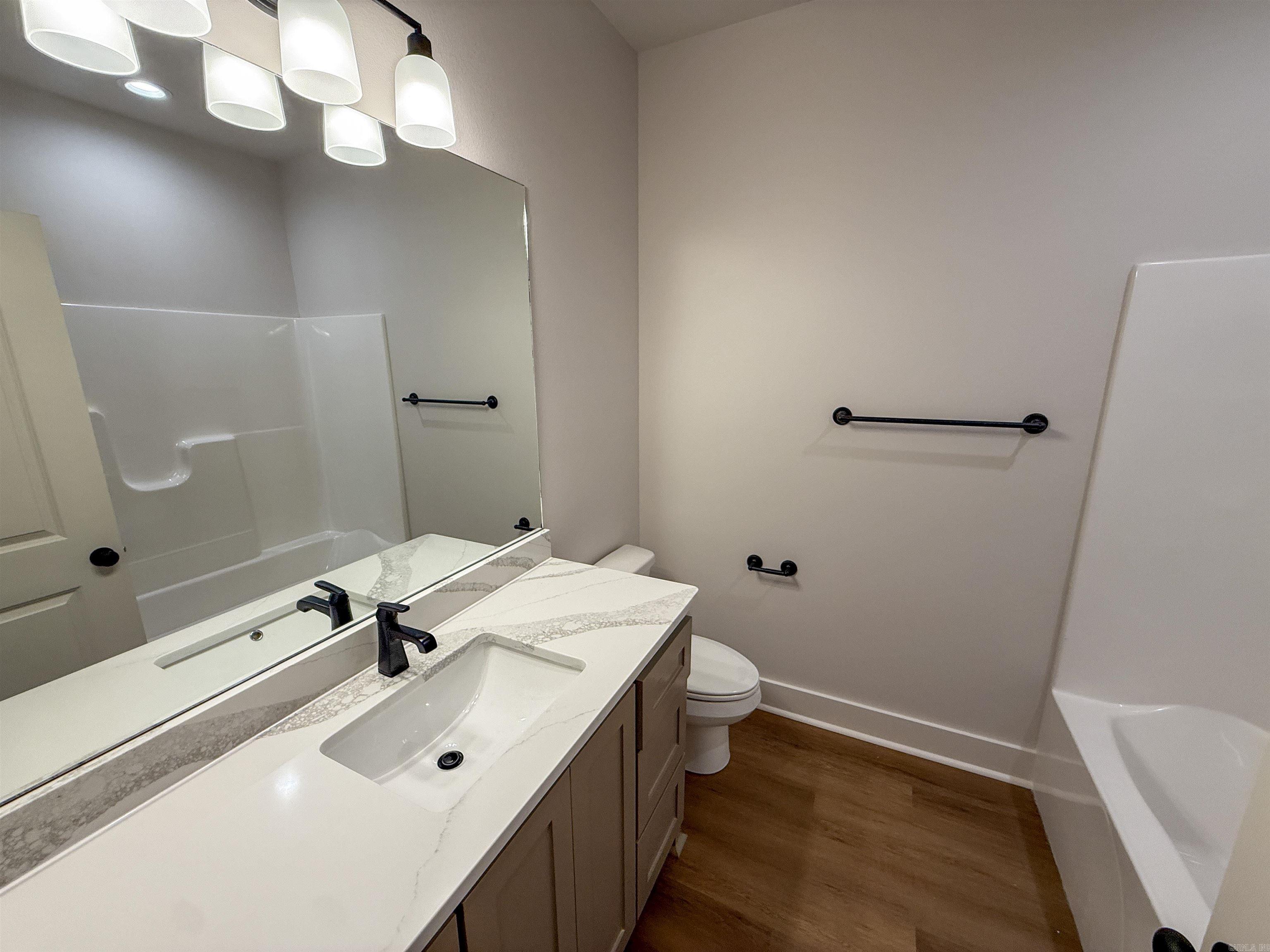 FOXWOOD GARDENS - Residential