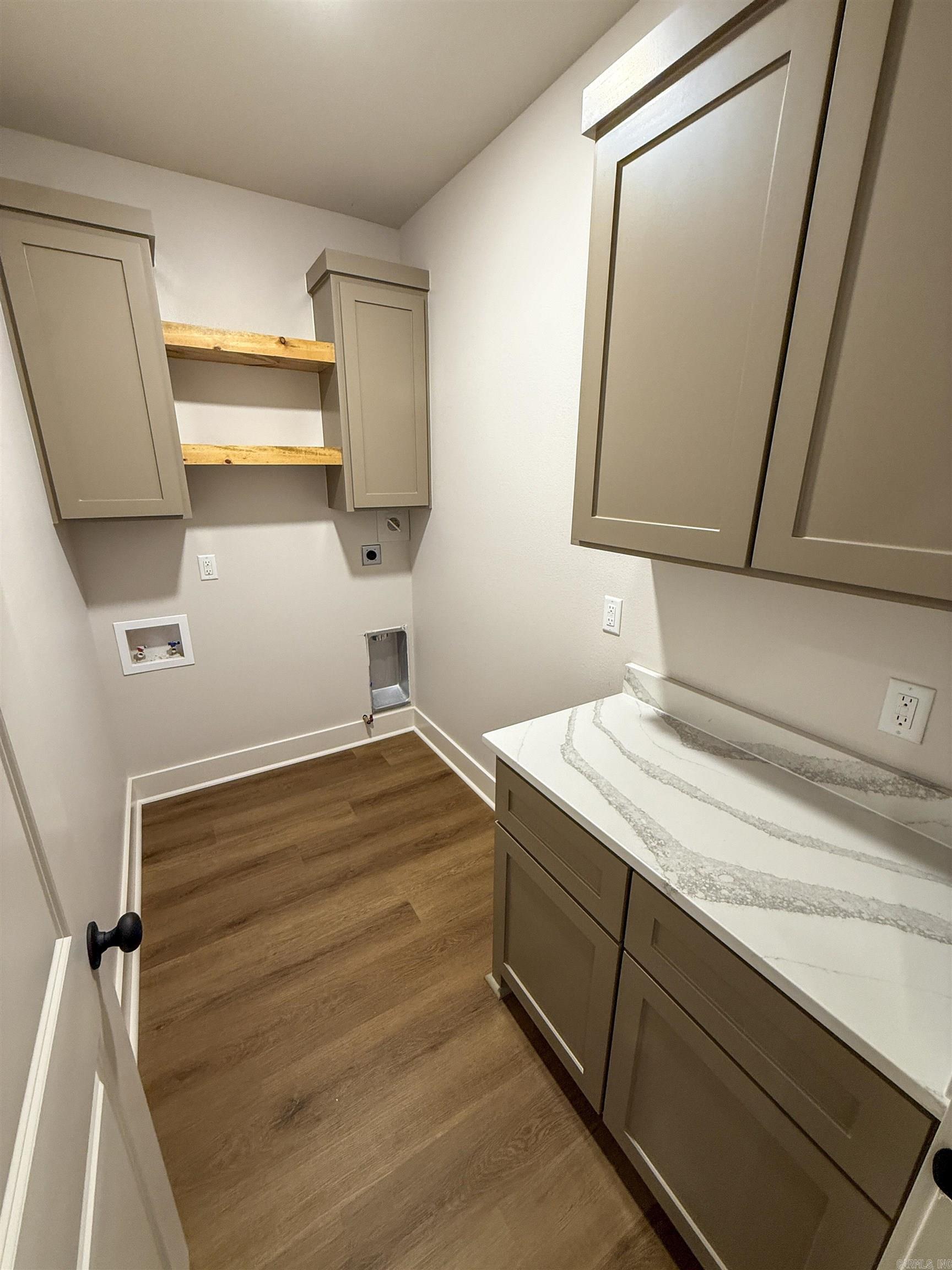 FOXWOOD GARDENS - Residential