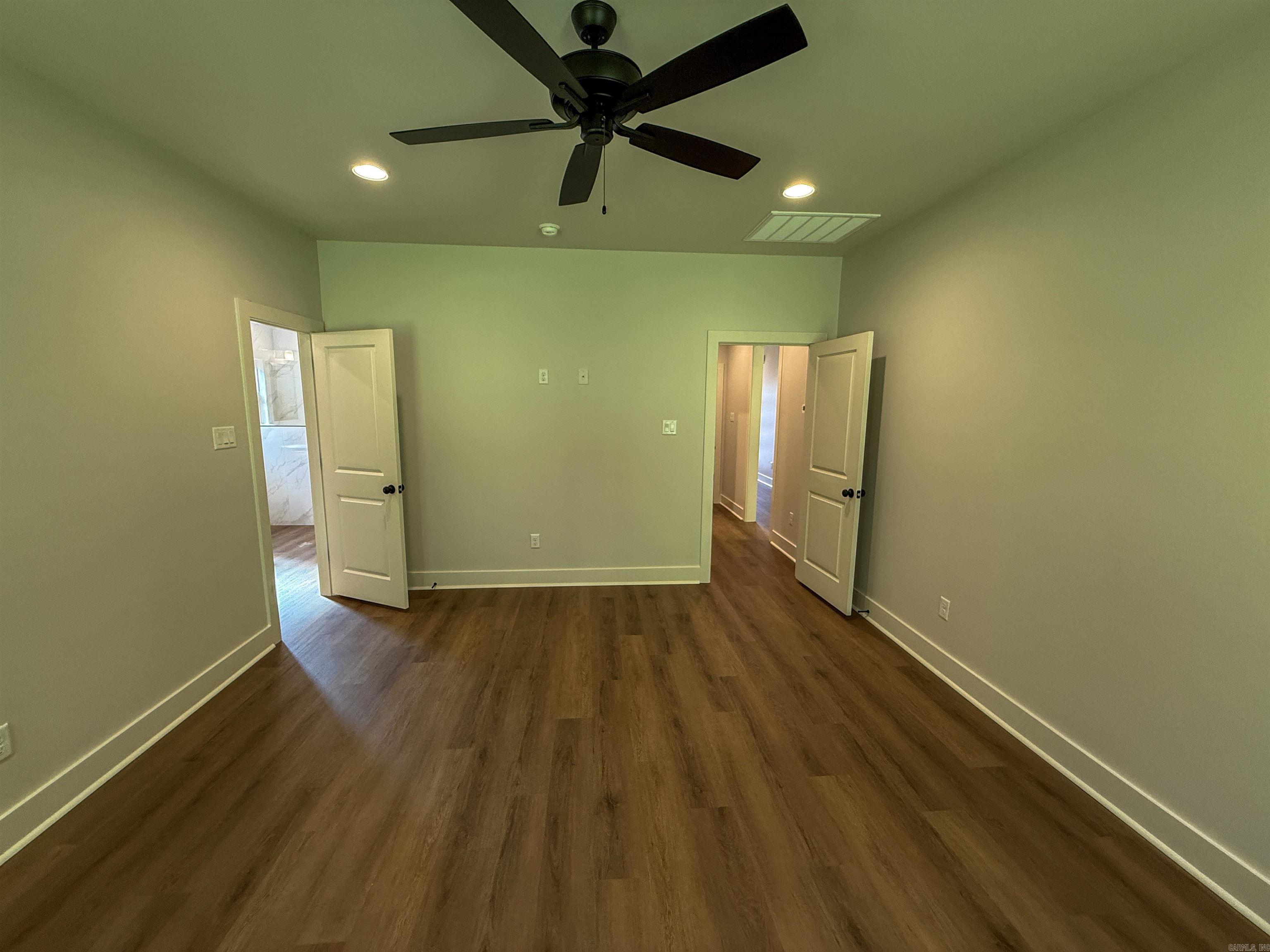 FOXWOOD GARDENS - Residential