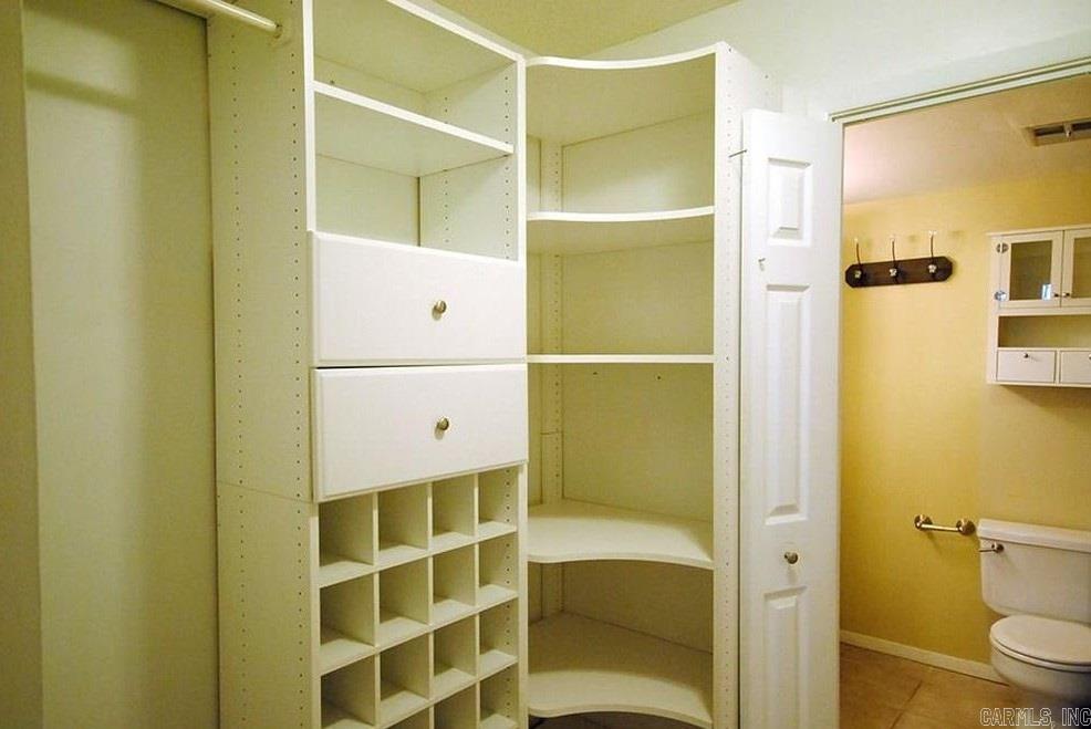 Pleasantwood Condominiums - Residential Lease