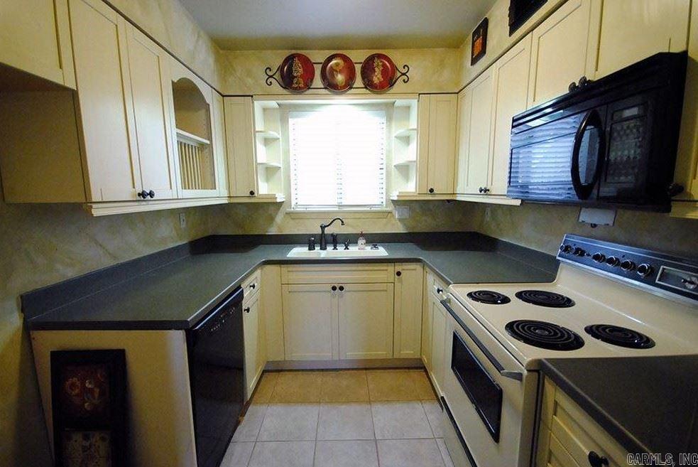 Pleasantwood Condominiums - Residential Lease