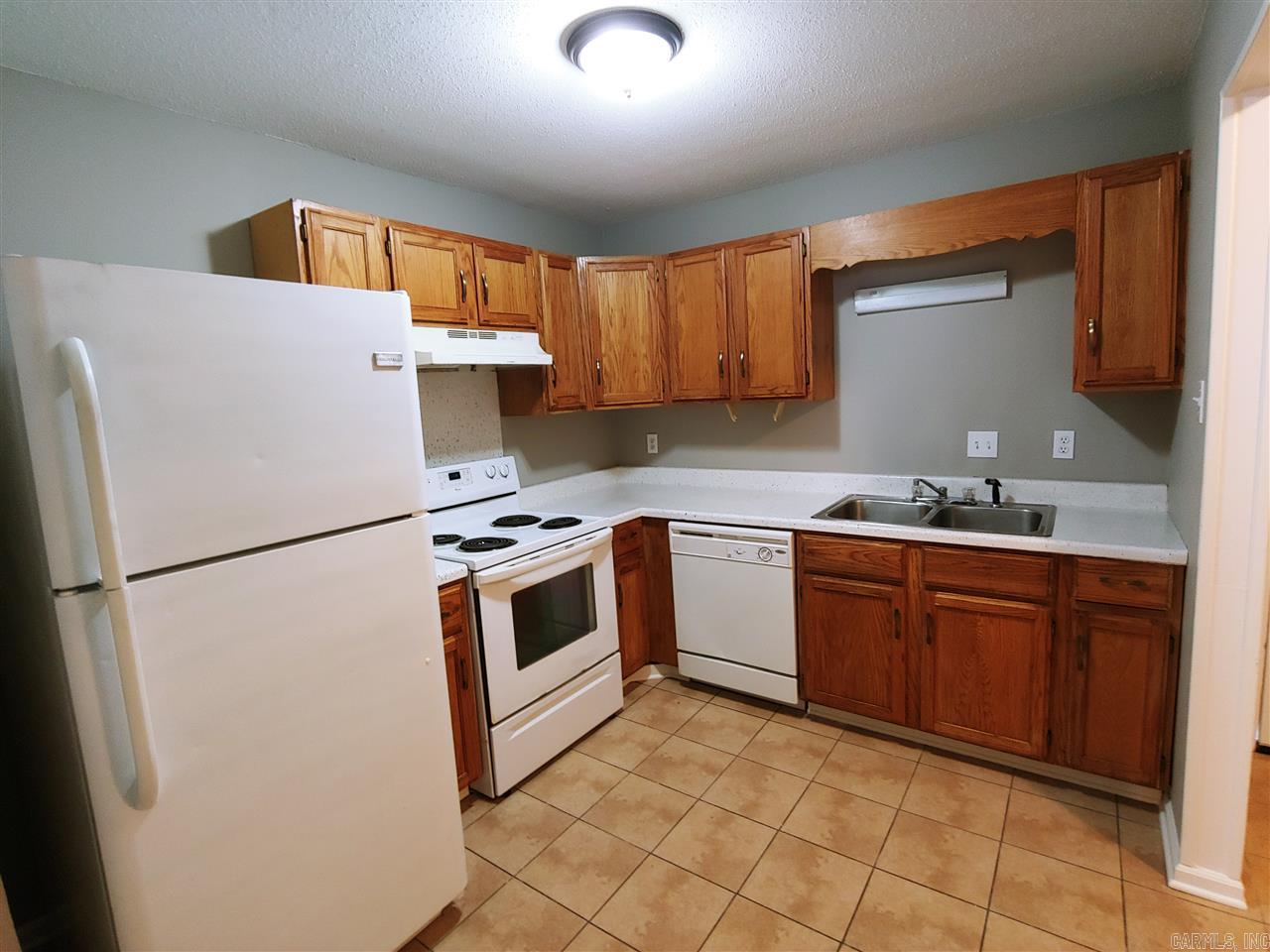 Meredith Manor - Residential Lease