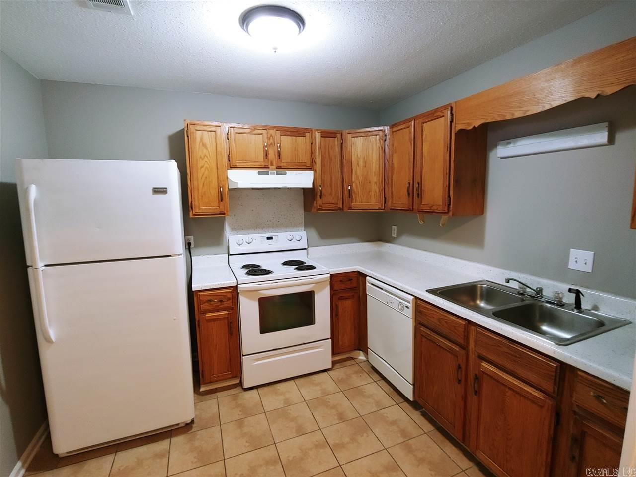 Meredith Manor - Residential Lease