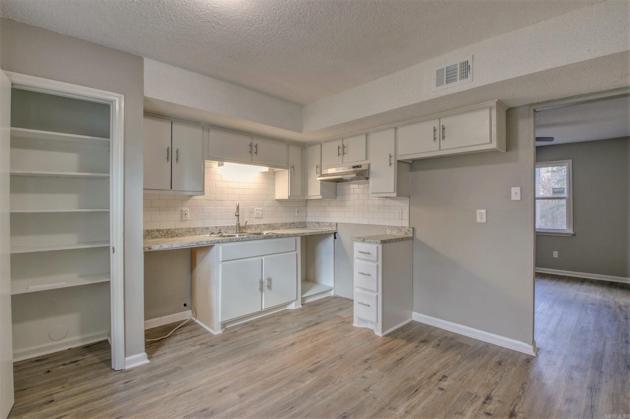 Briarwood - Residential Lease