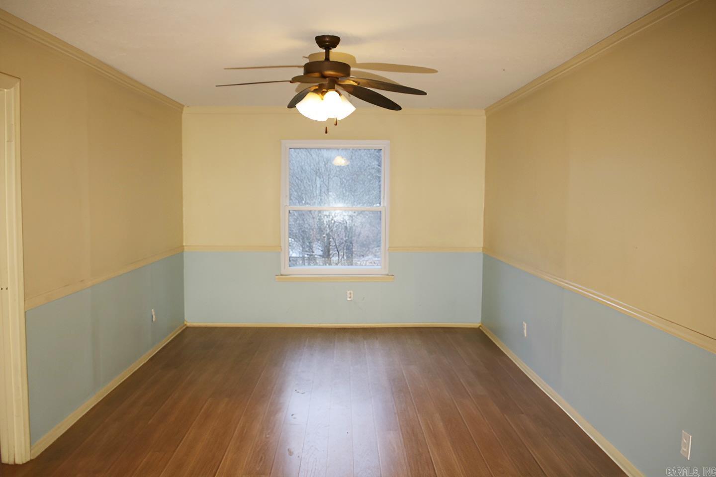 SARA LYNN - Residential