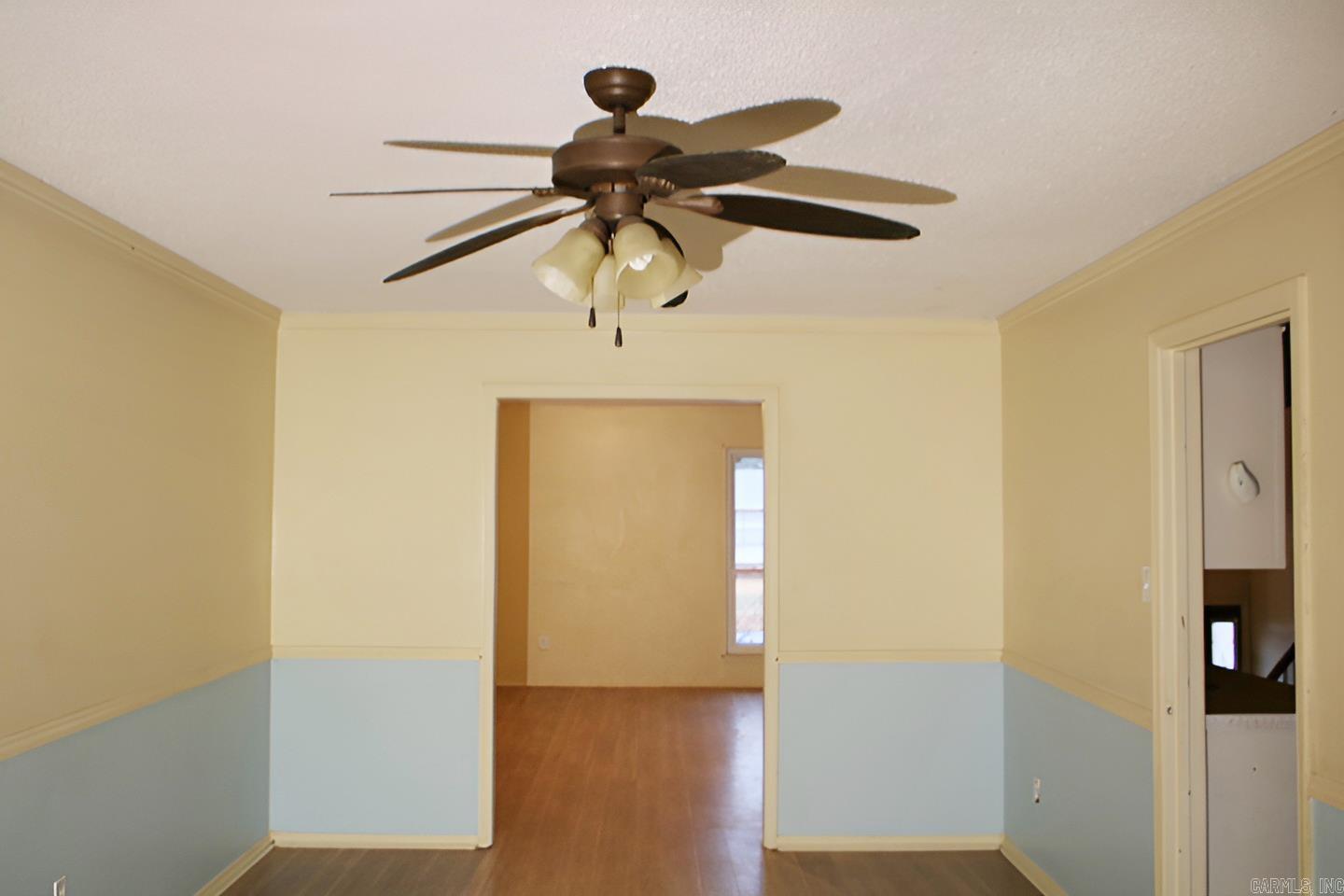 SARA LYNN - Residential