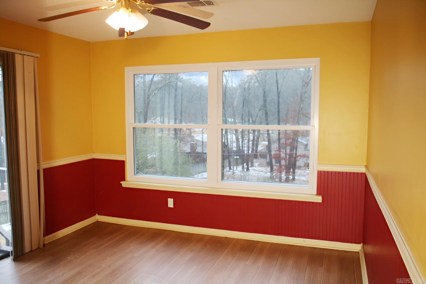 SARA LYNN - Residential