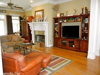 WOODLANDS EDGE - Residential