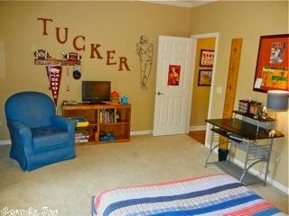 WOODLANDS EDGE - Residential