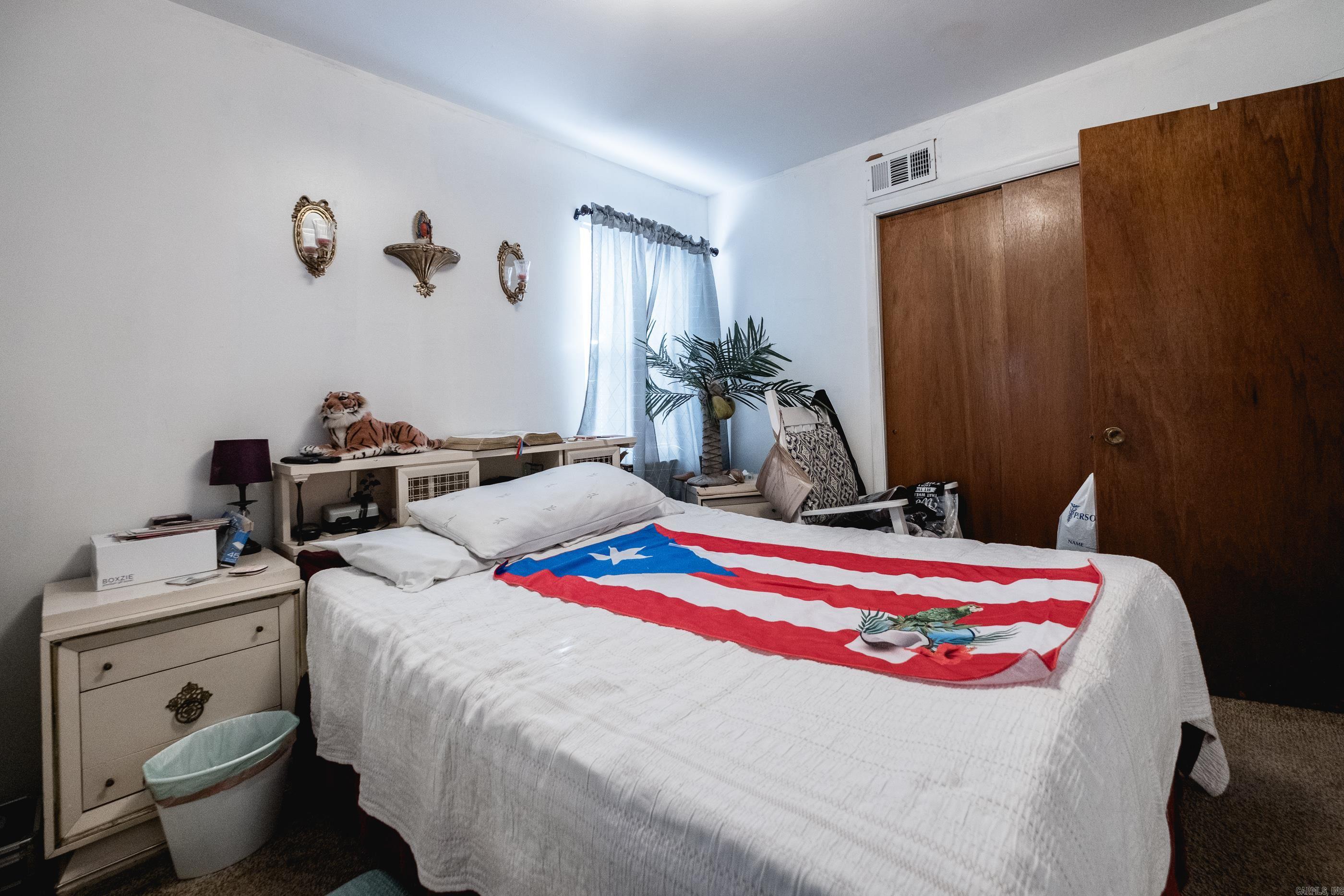 WAKEFIELD VILLAGE - Residential