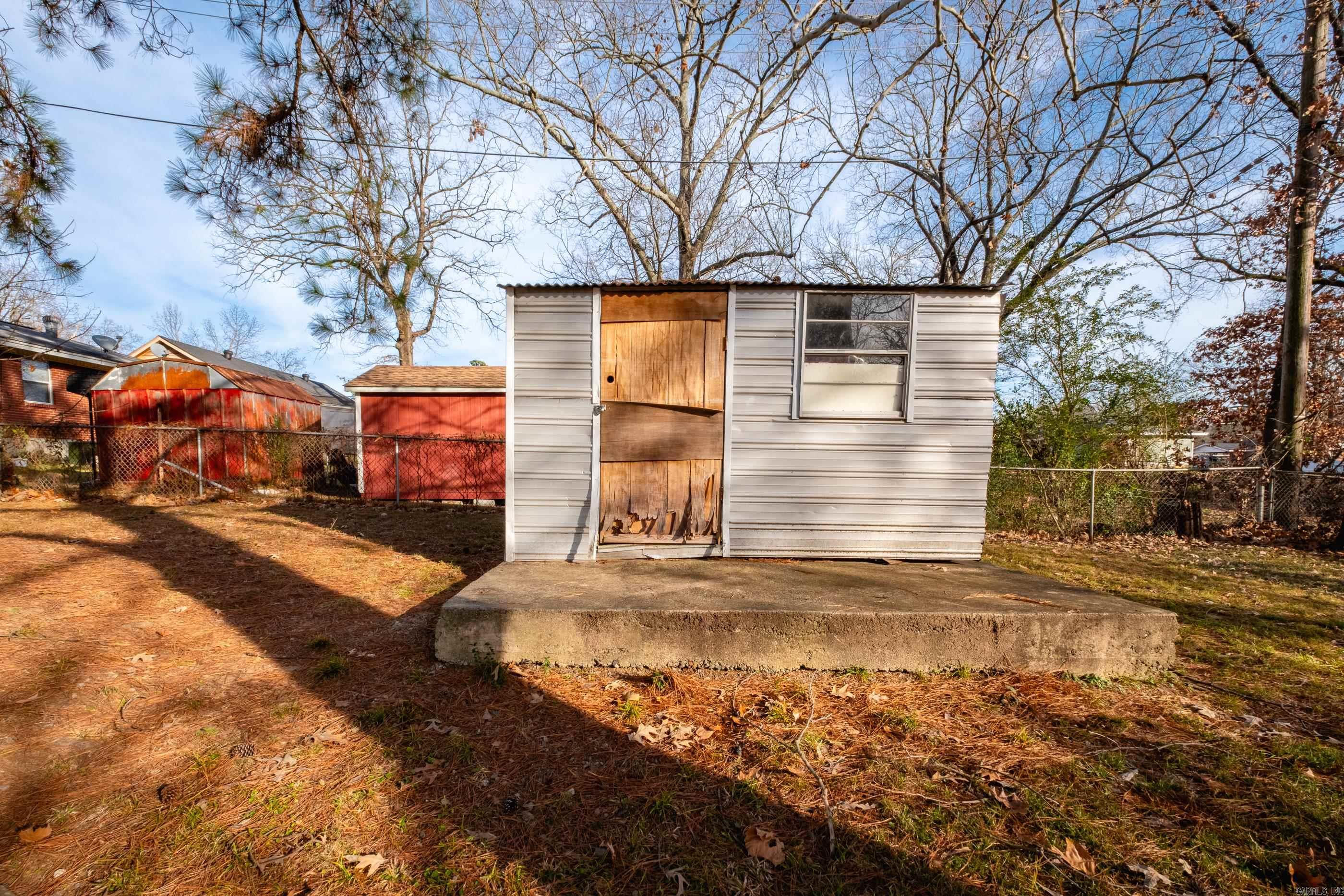 WAKEFIELD VILLAGE - Residential