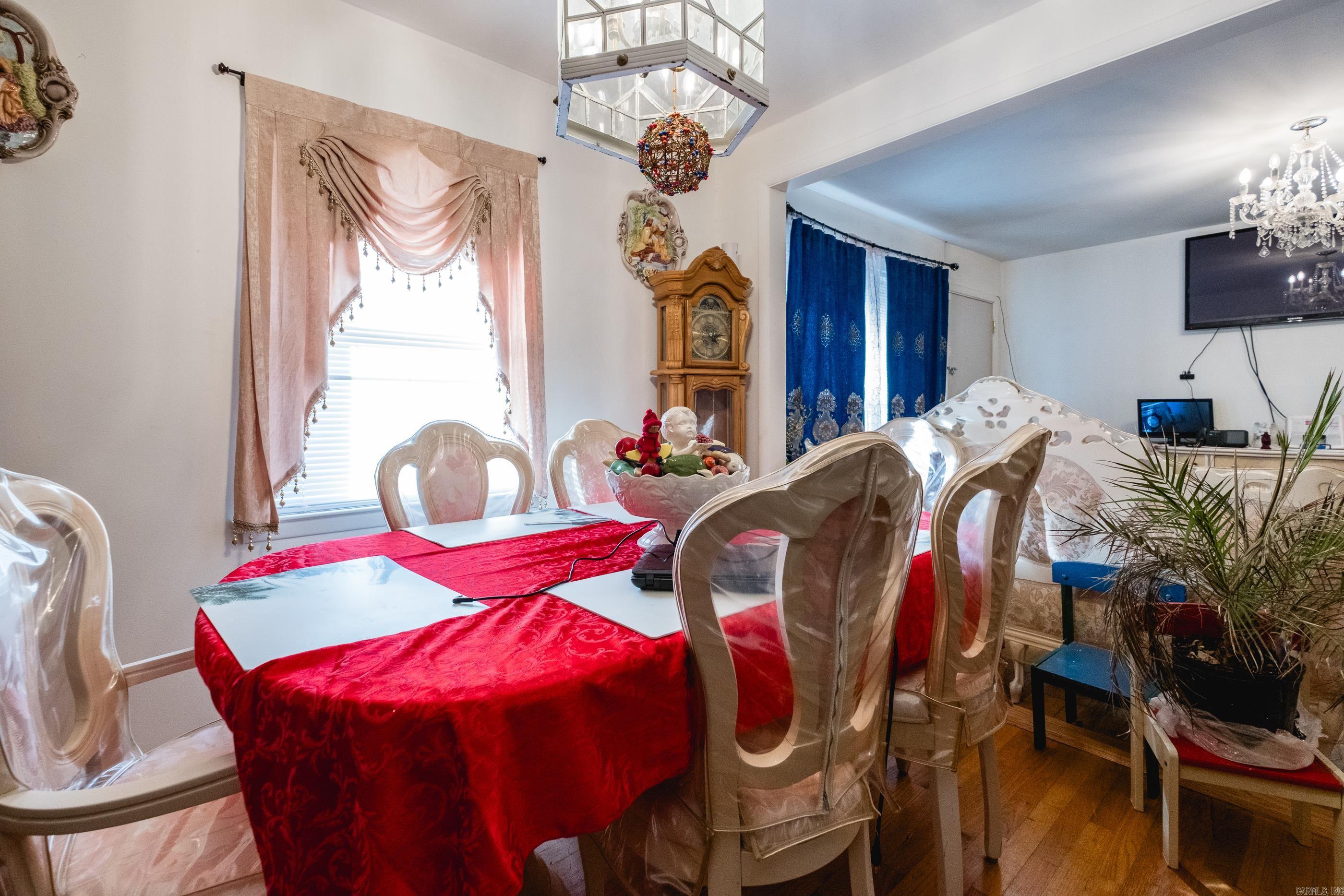 WAKEFIELD VILLAGE - Residential