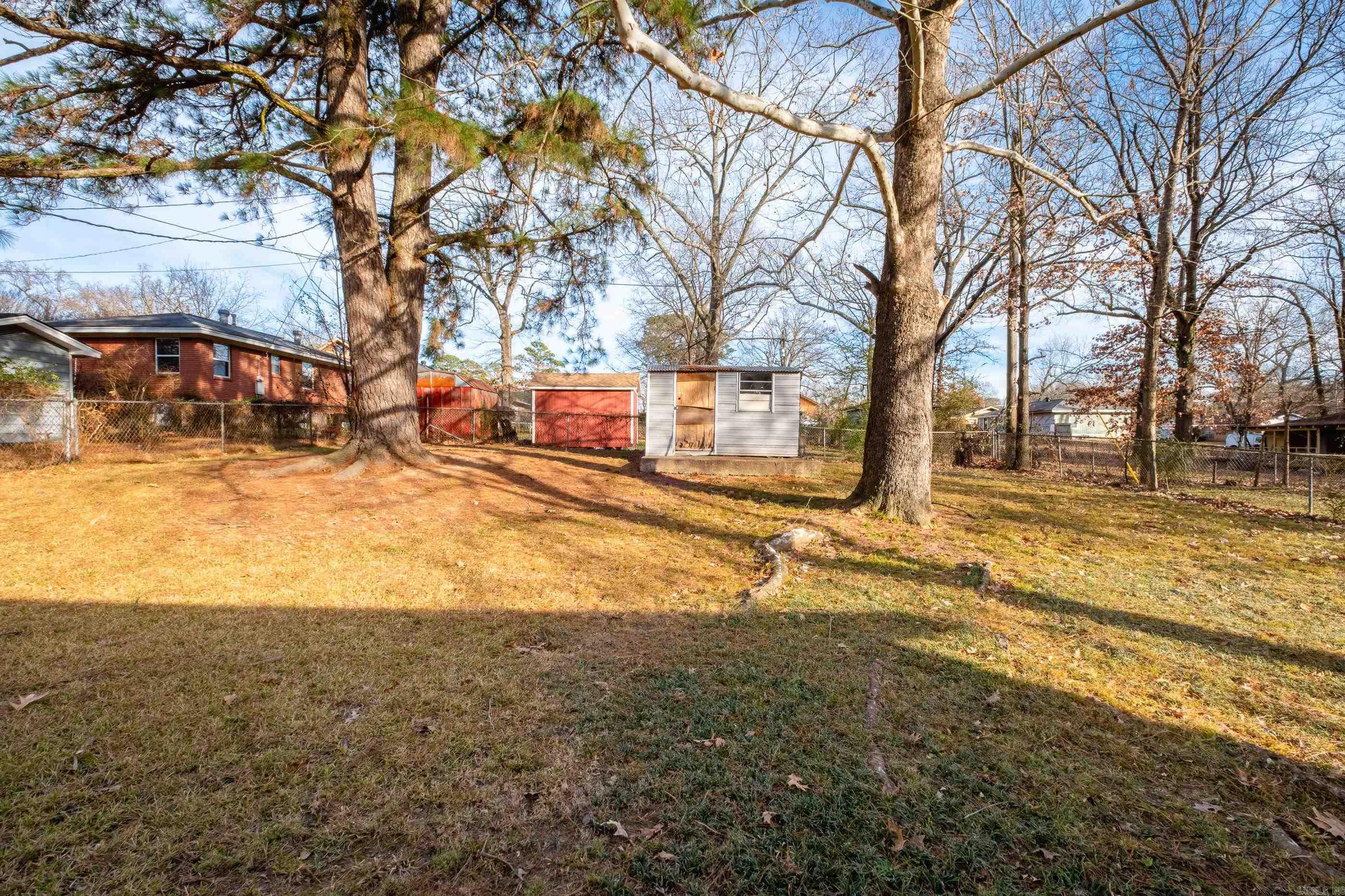 WAKEFIELD VILLAGE - Residential