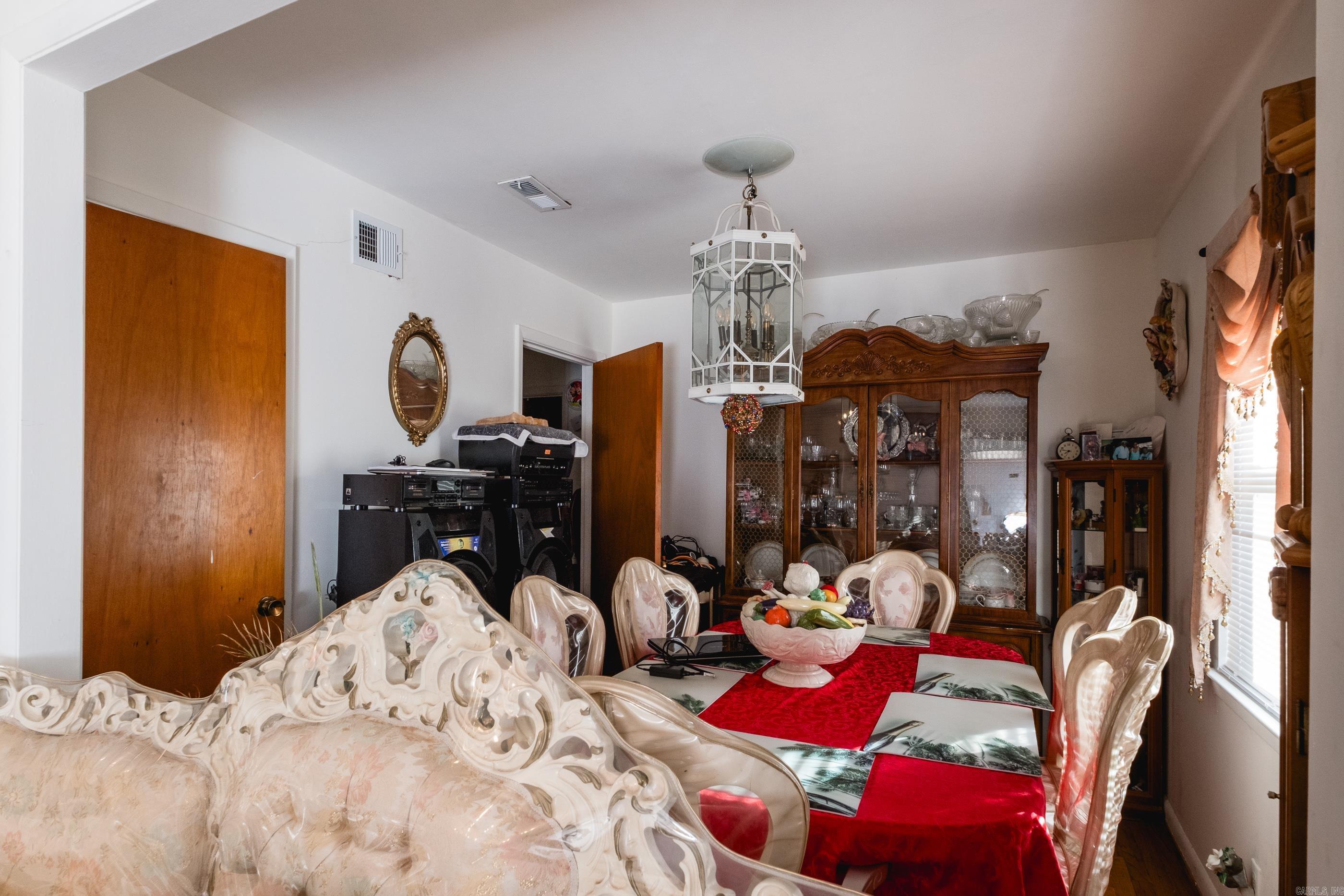 WAKEFIELD VILLAGE - Residential