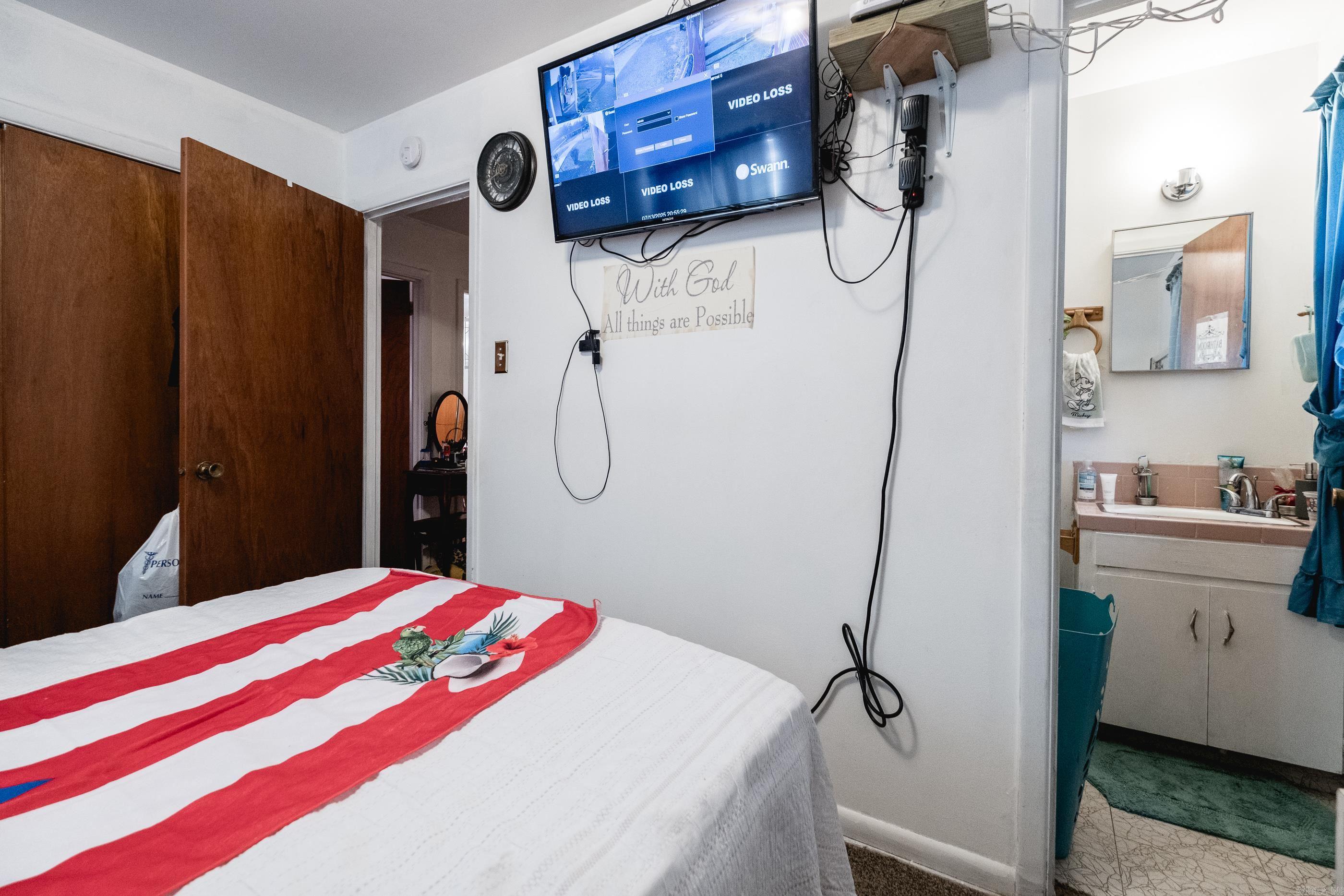 WAKEFIELD VILLAGE - Residential