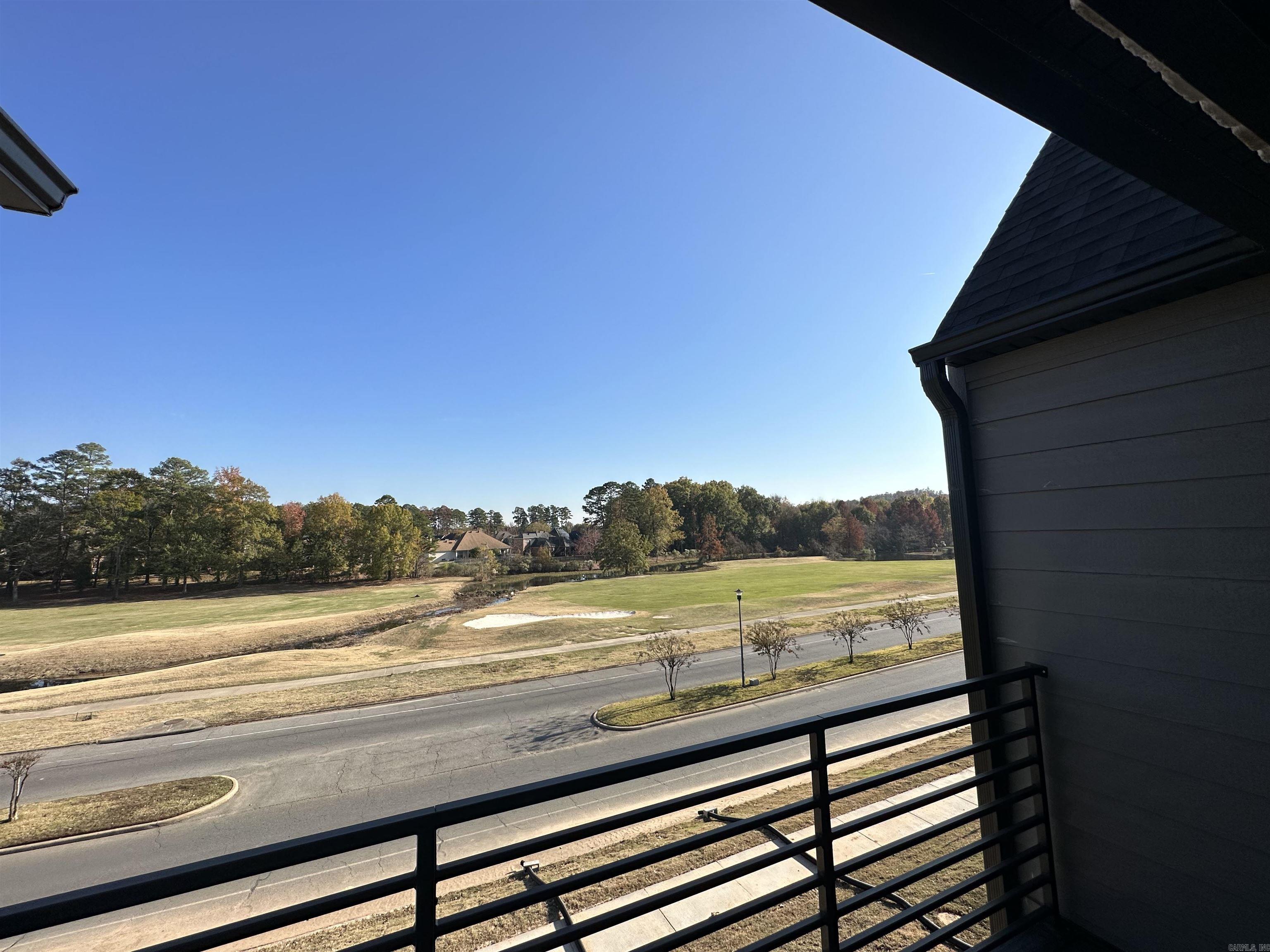 ISABELLE COURT - Residential