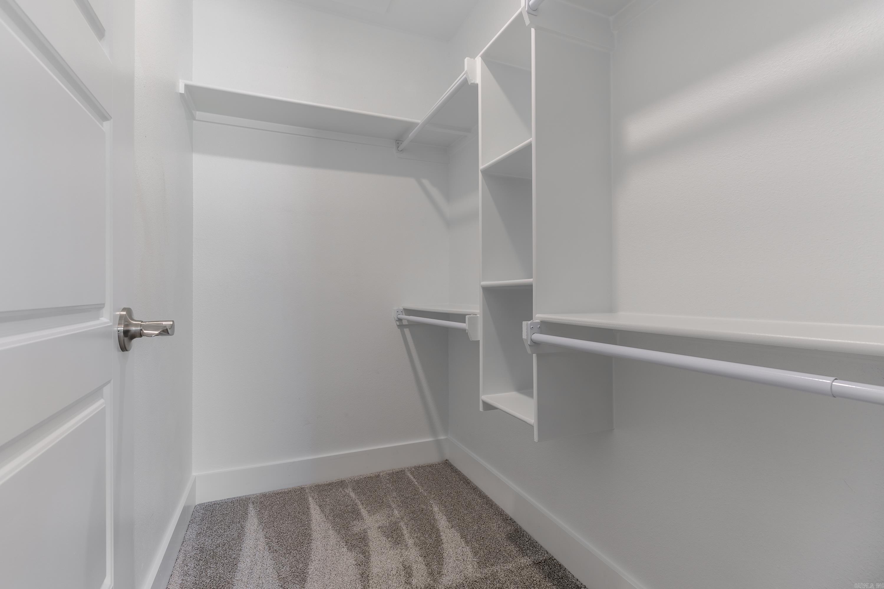 ISABELLE COURT - Residential