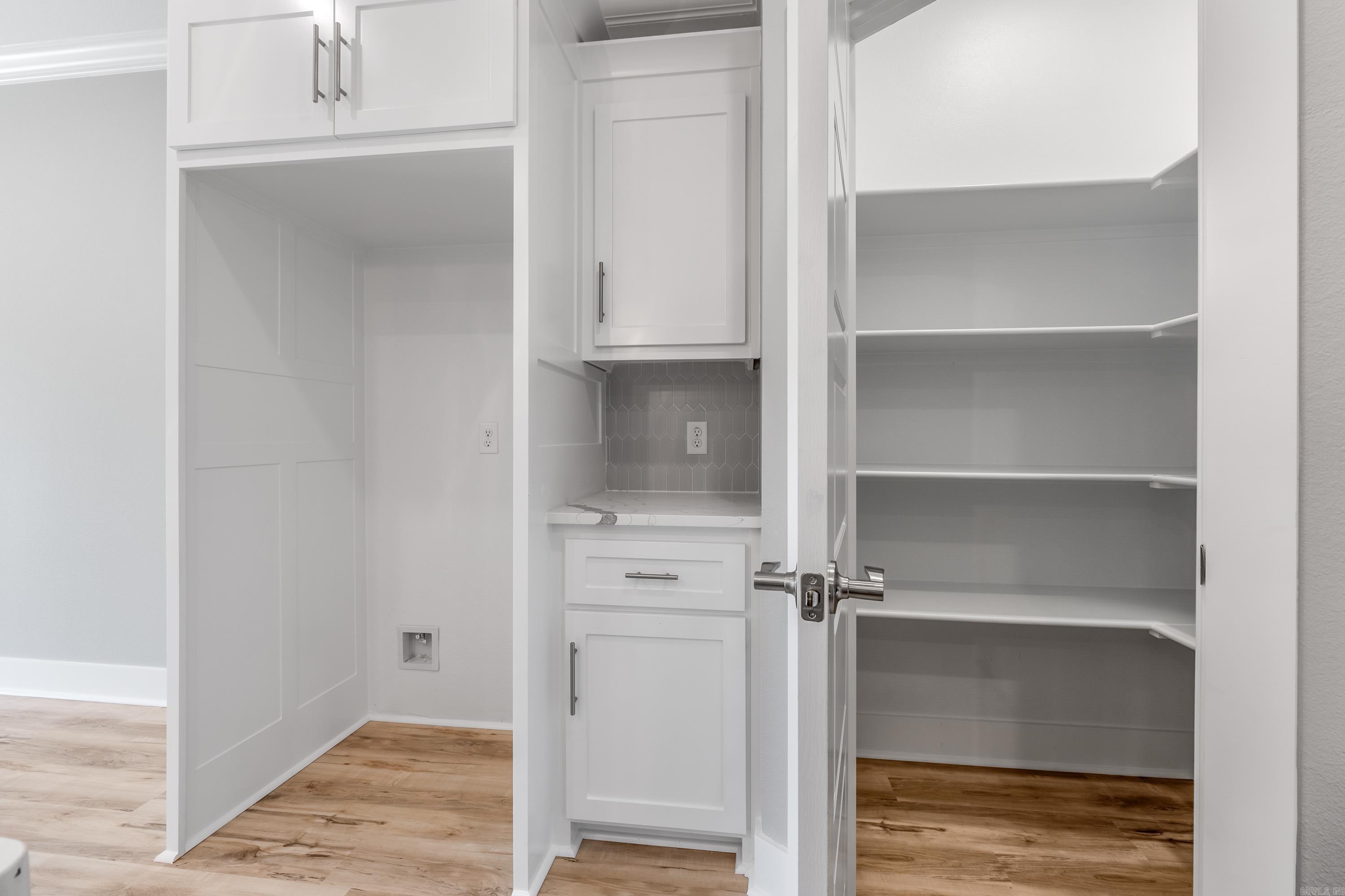 ISABELLE COURT - Residential