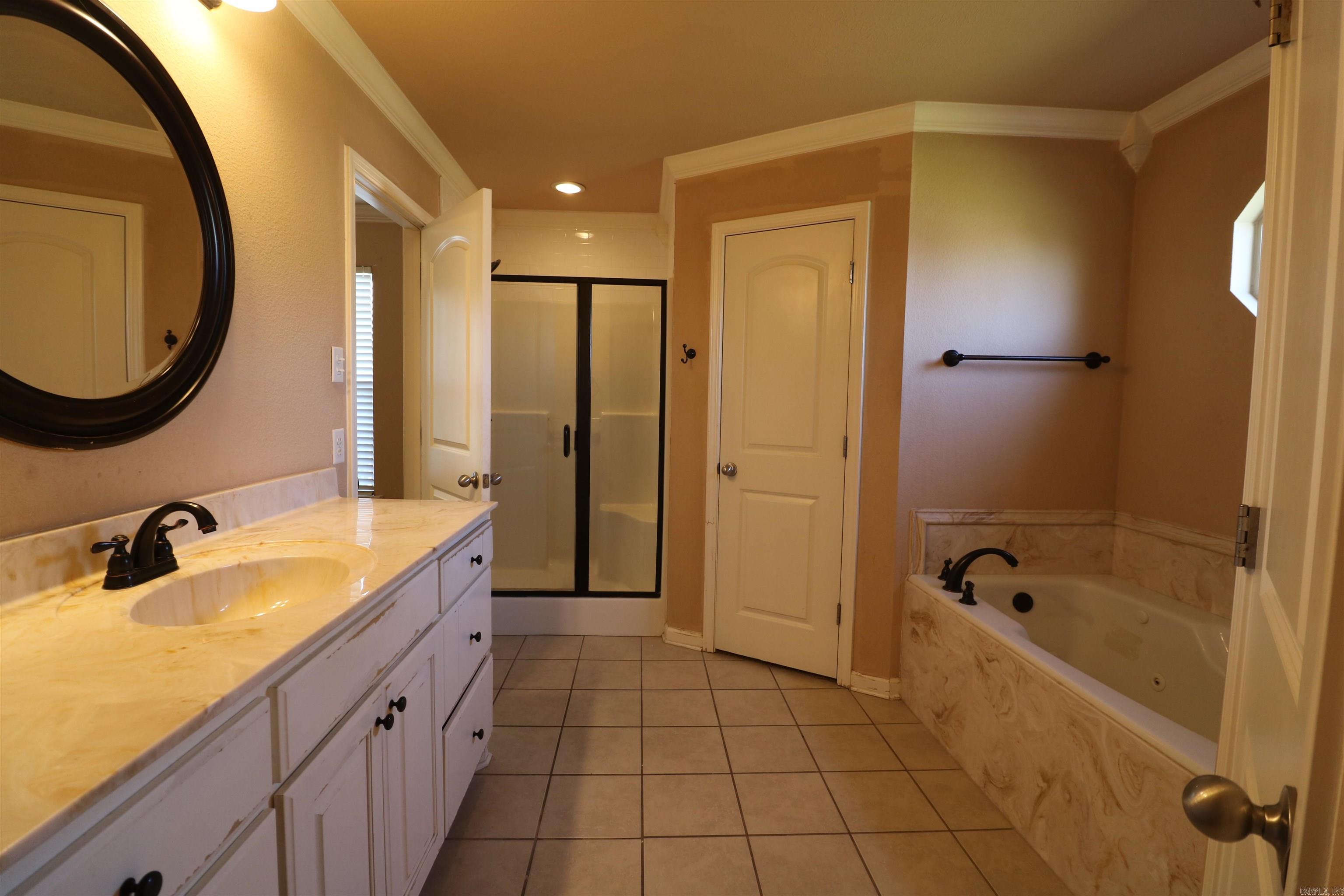 DEERFIELD ESTATES - Residential