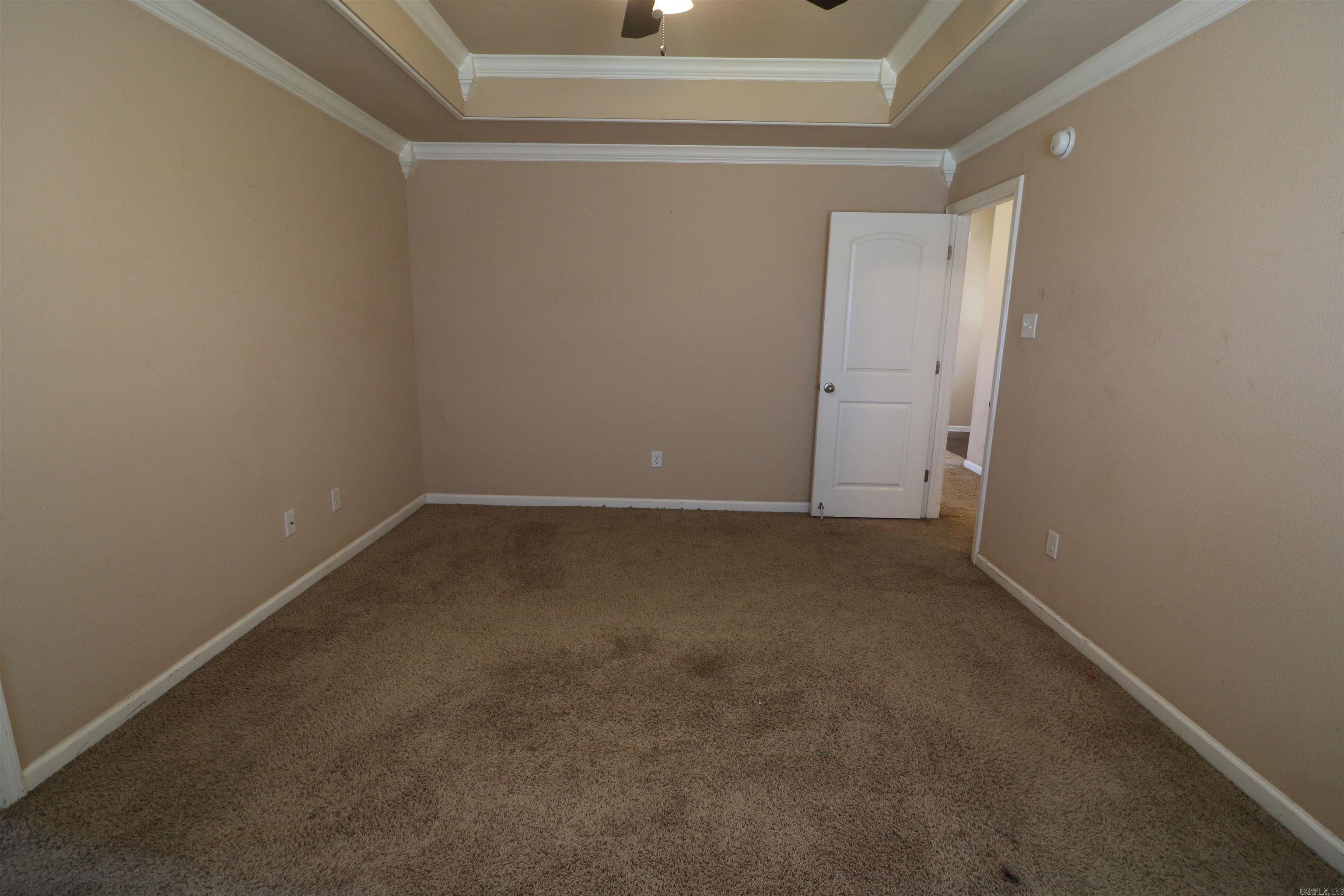 DEERFIELD ESTATES - Residential