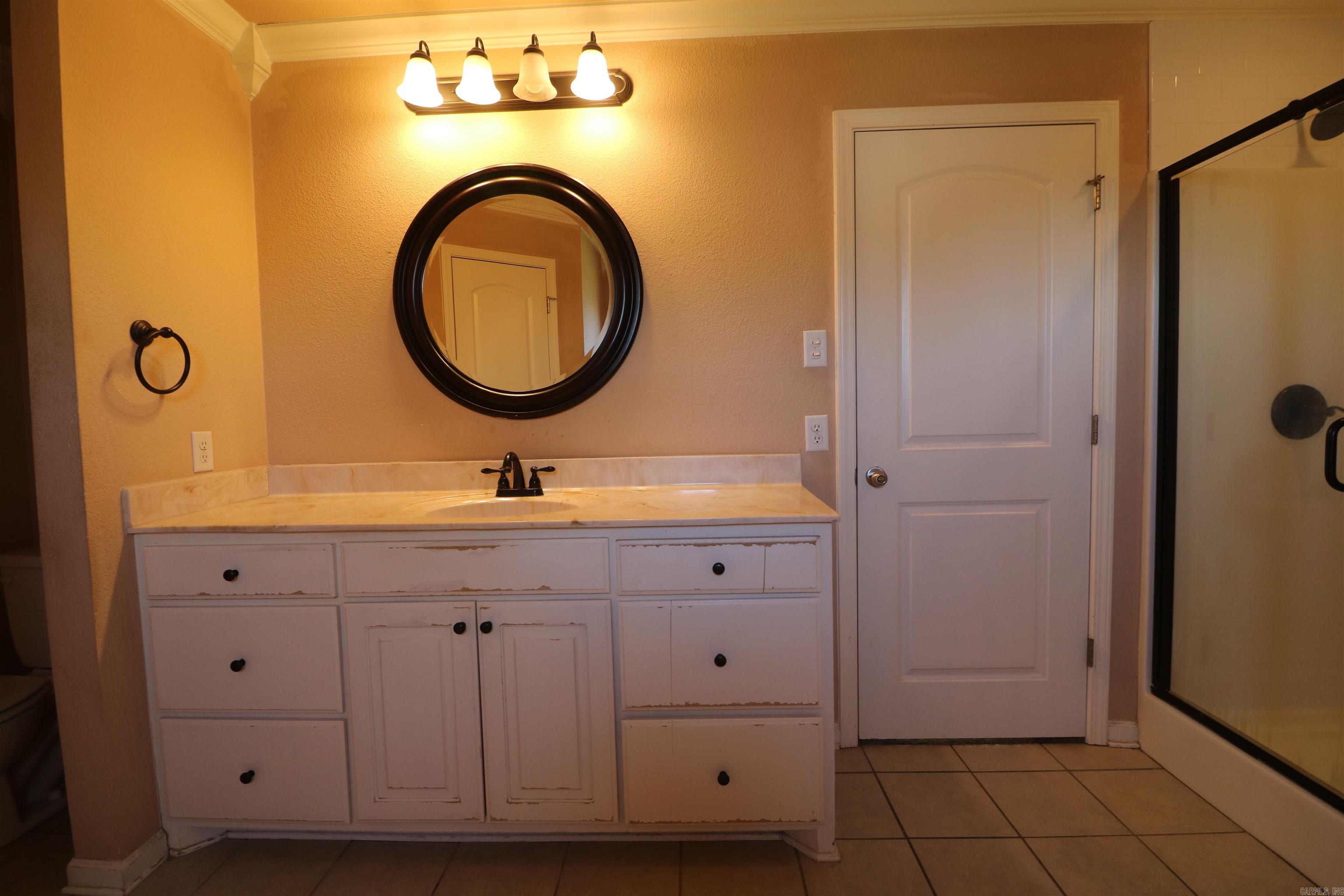 DEERFIELD ESTATES - Residential