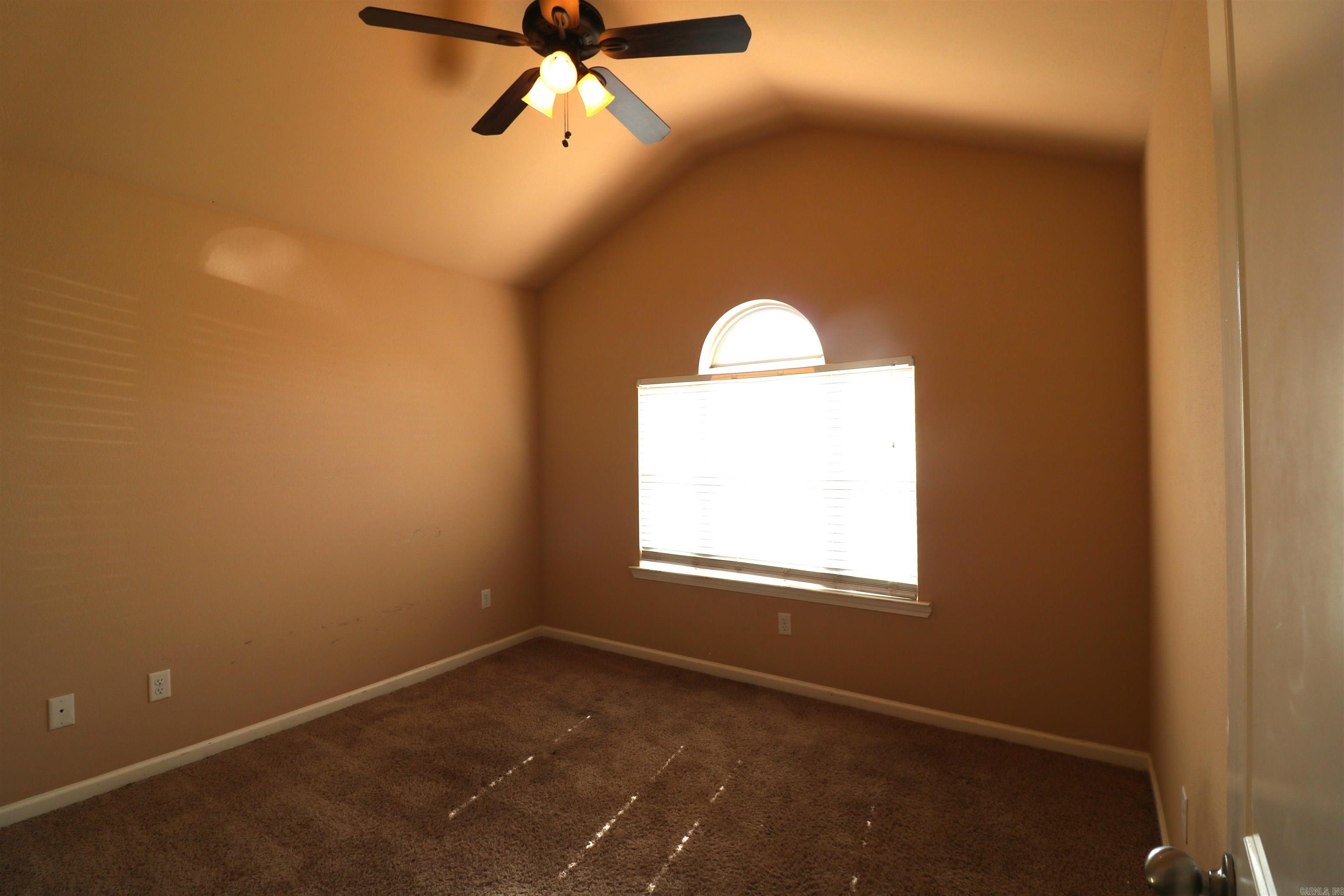 DEERFIELD ESTATES - Residential