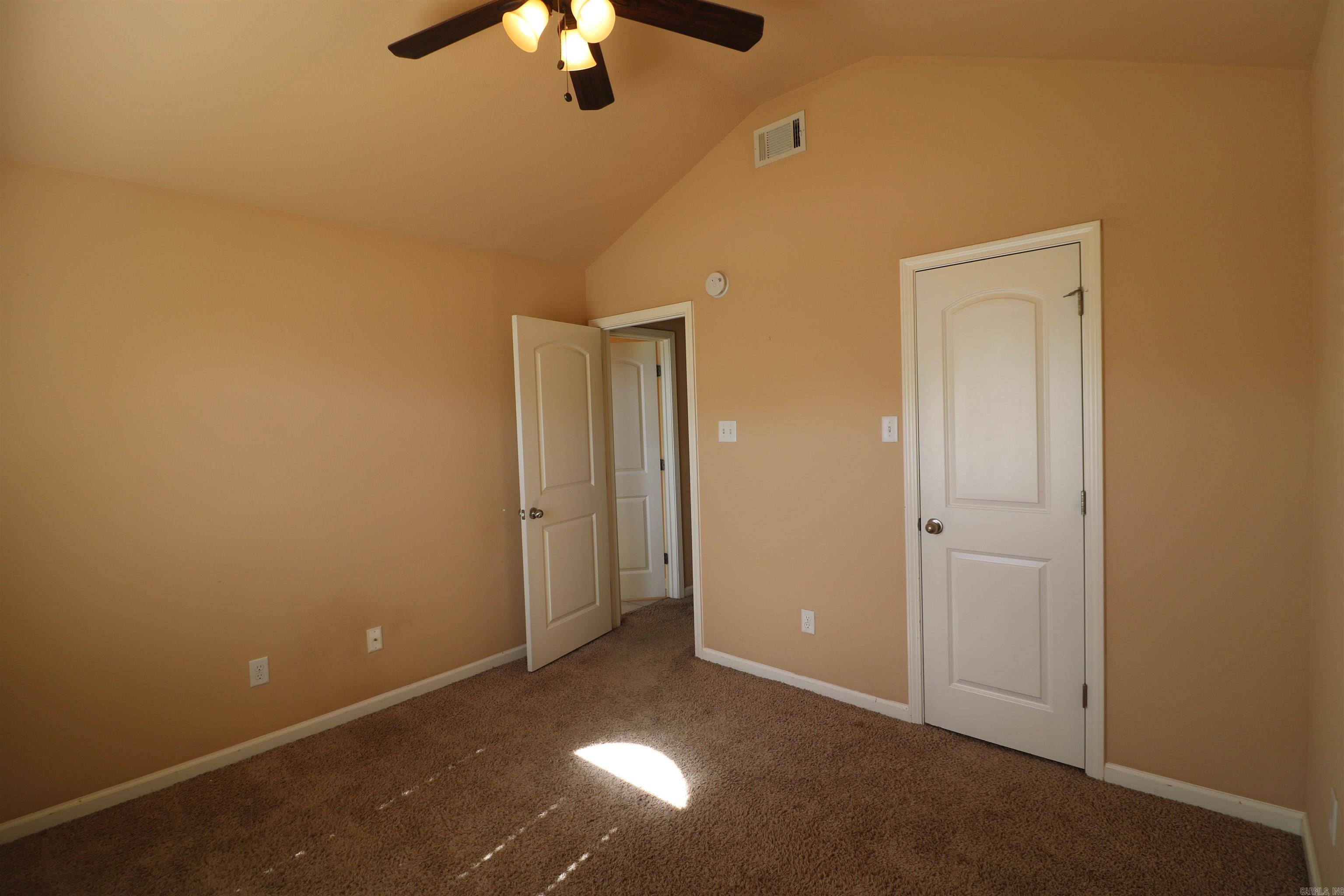 DEERFIELD ESTATES - Residential