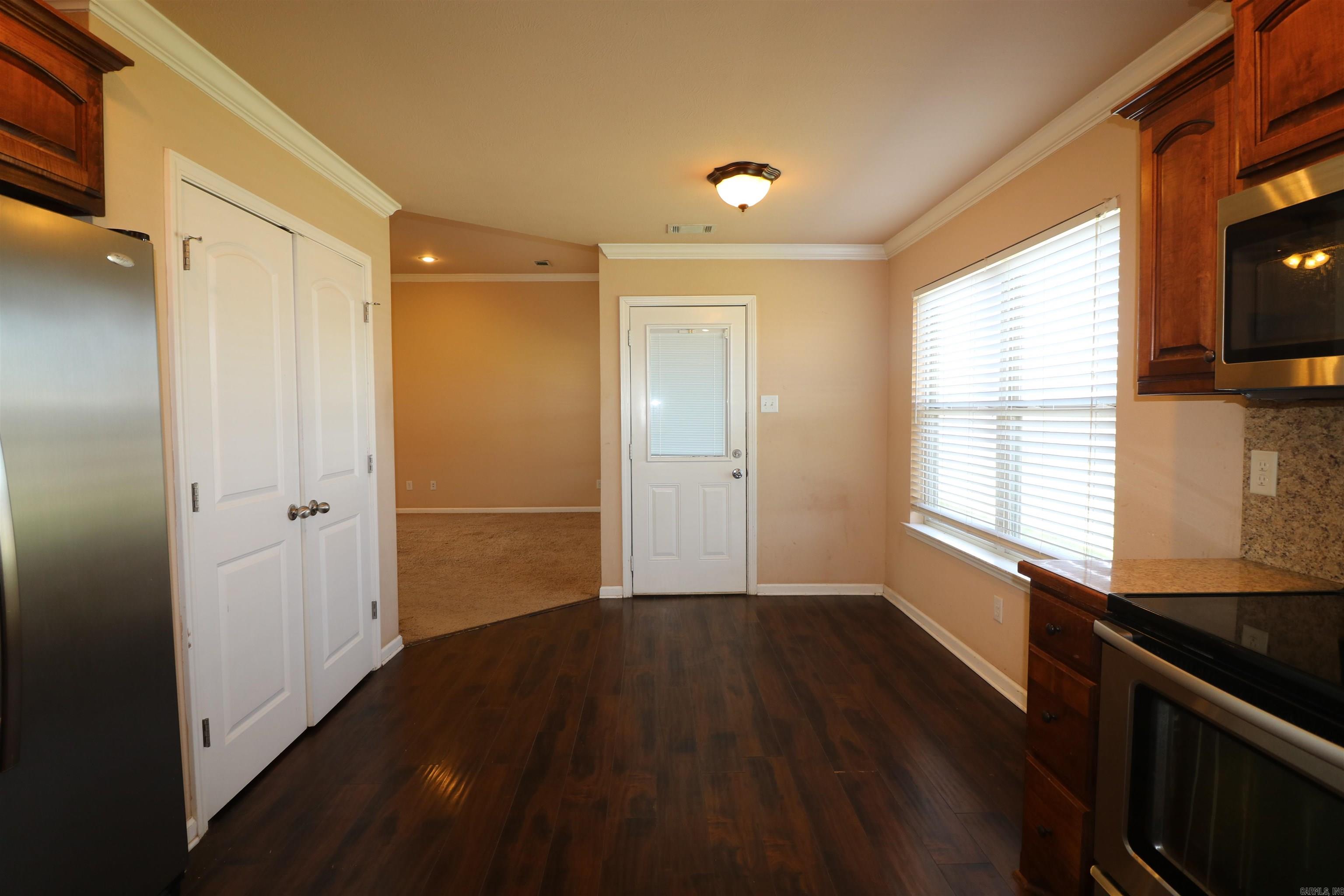 DEERFIELD ESTATES - Residential