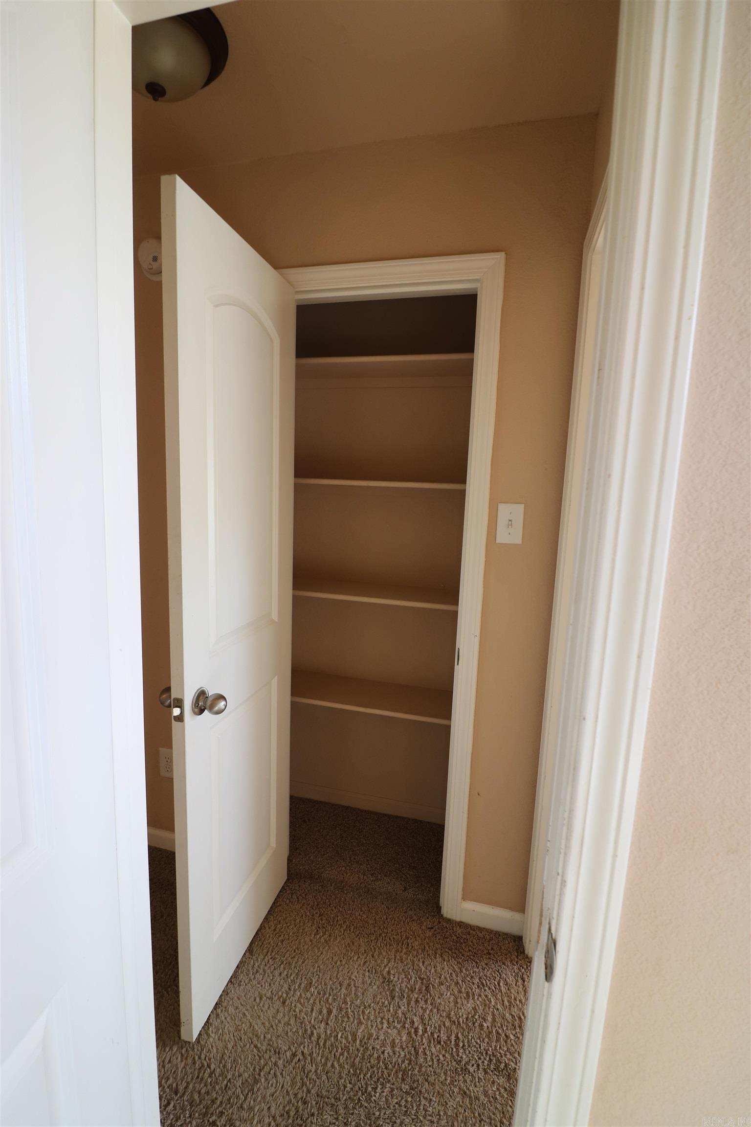 DEERFIELD ESTATES - Residential