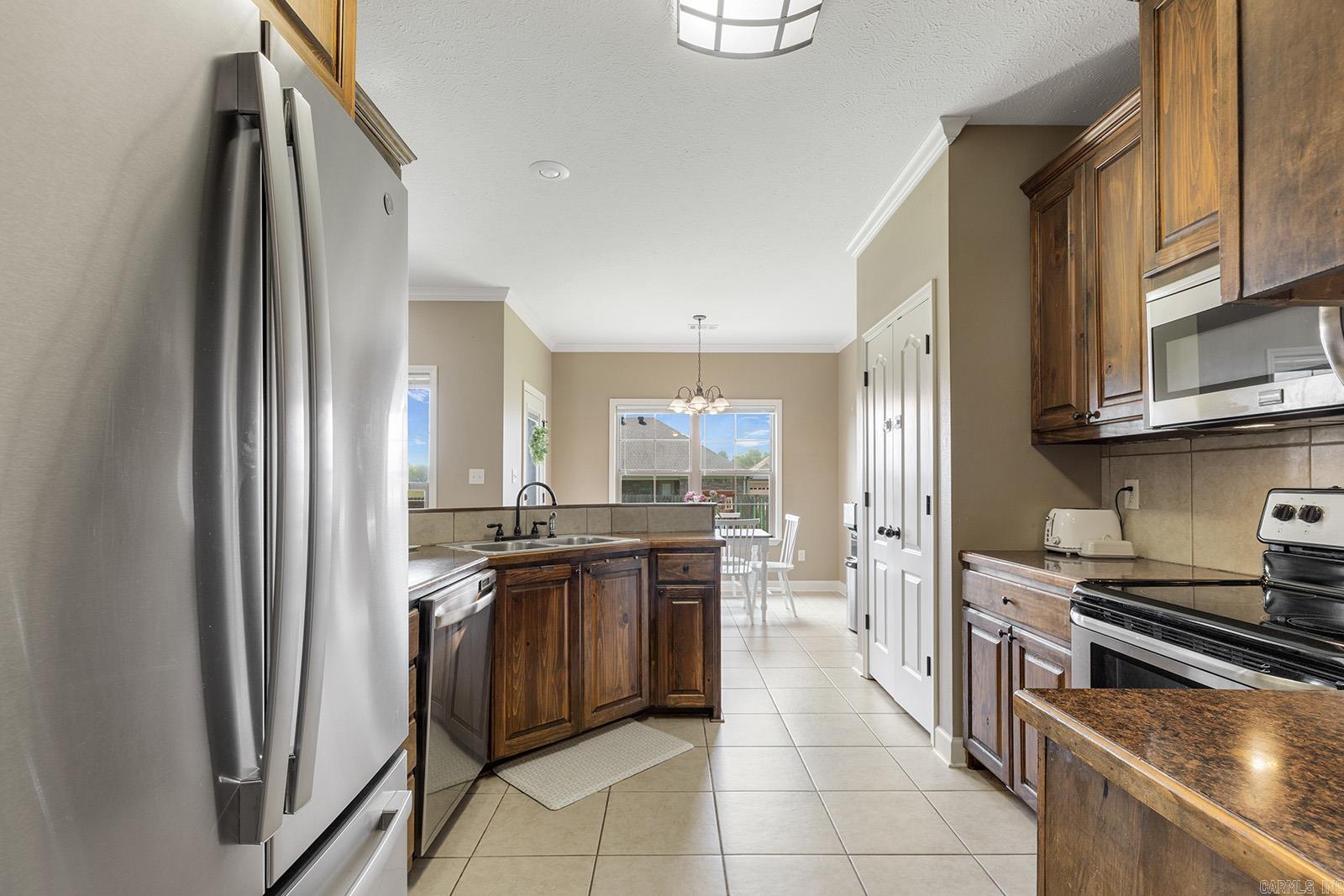 PARKWOOD MEADOWS - Residential