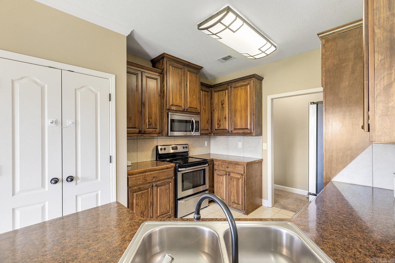 PARKWOOD MEADOWS - Residential