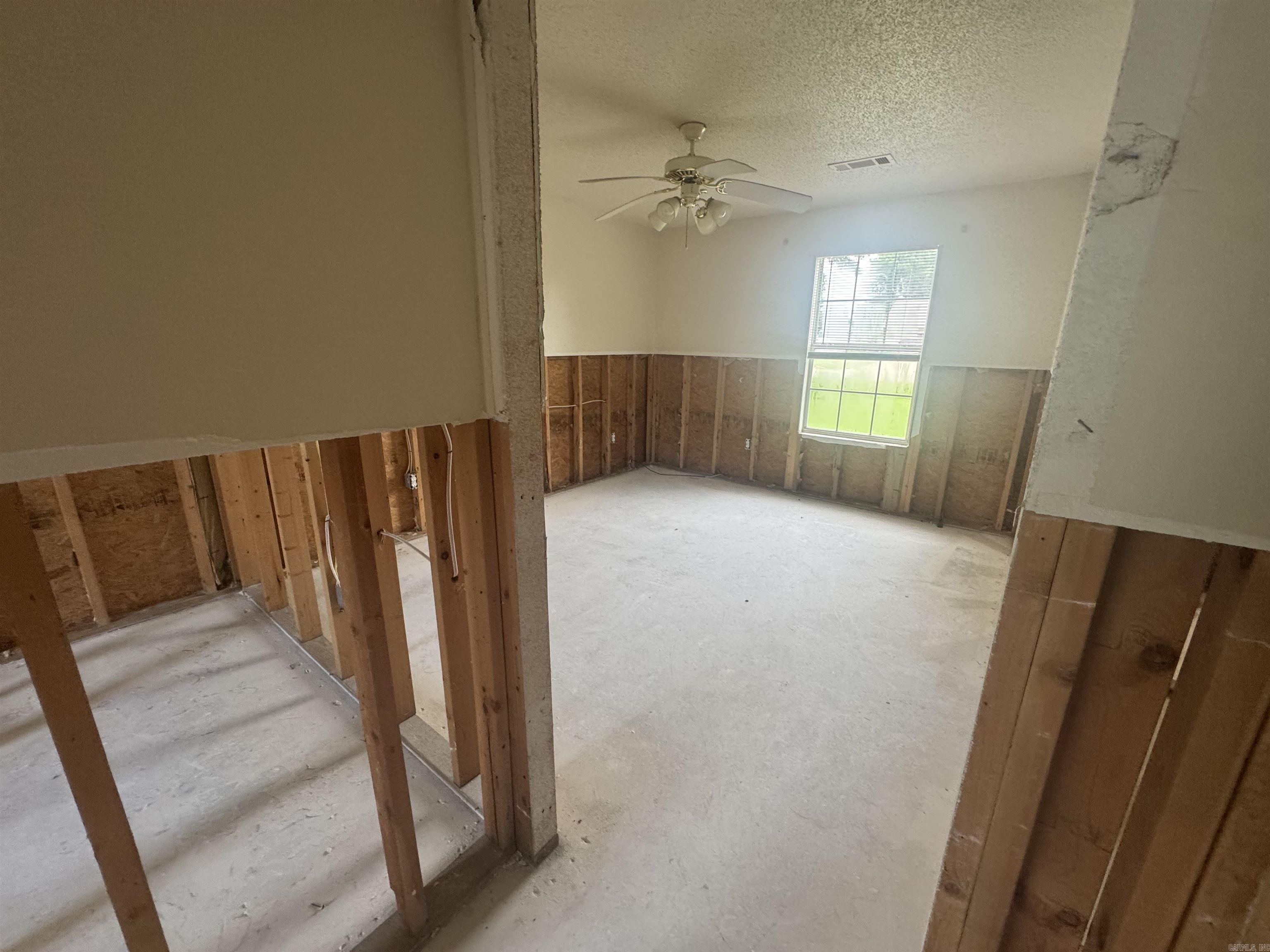 WINDWOOD SOUTH - Residential