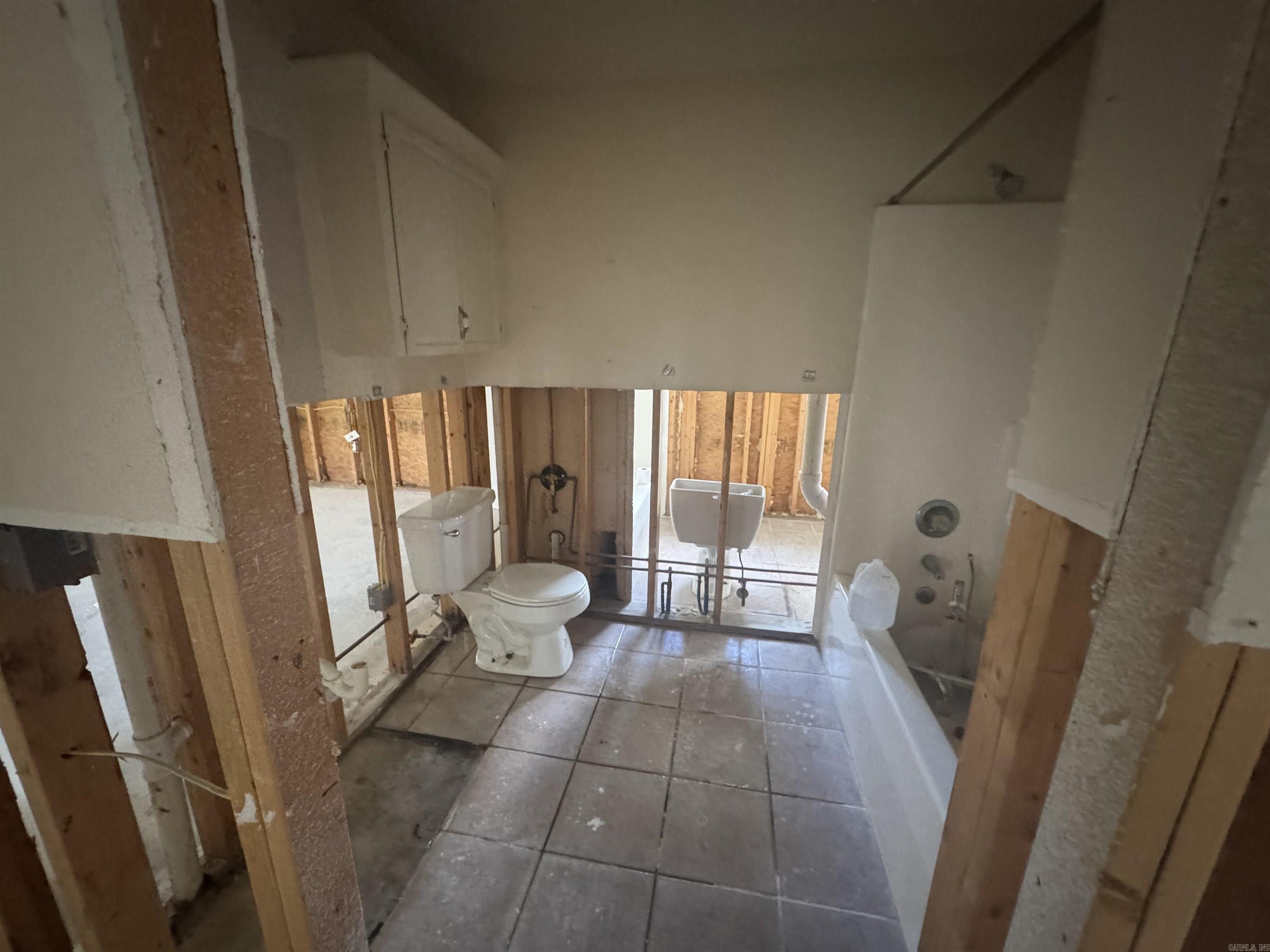 WINDWOOD SOUTH - Residential