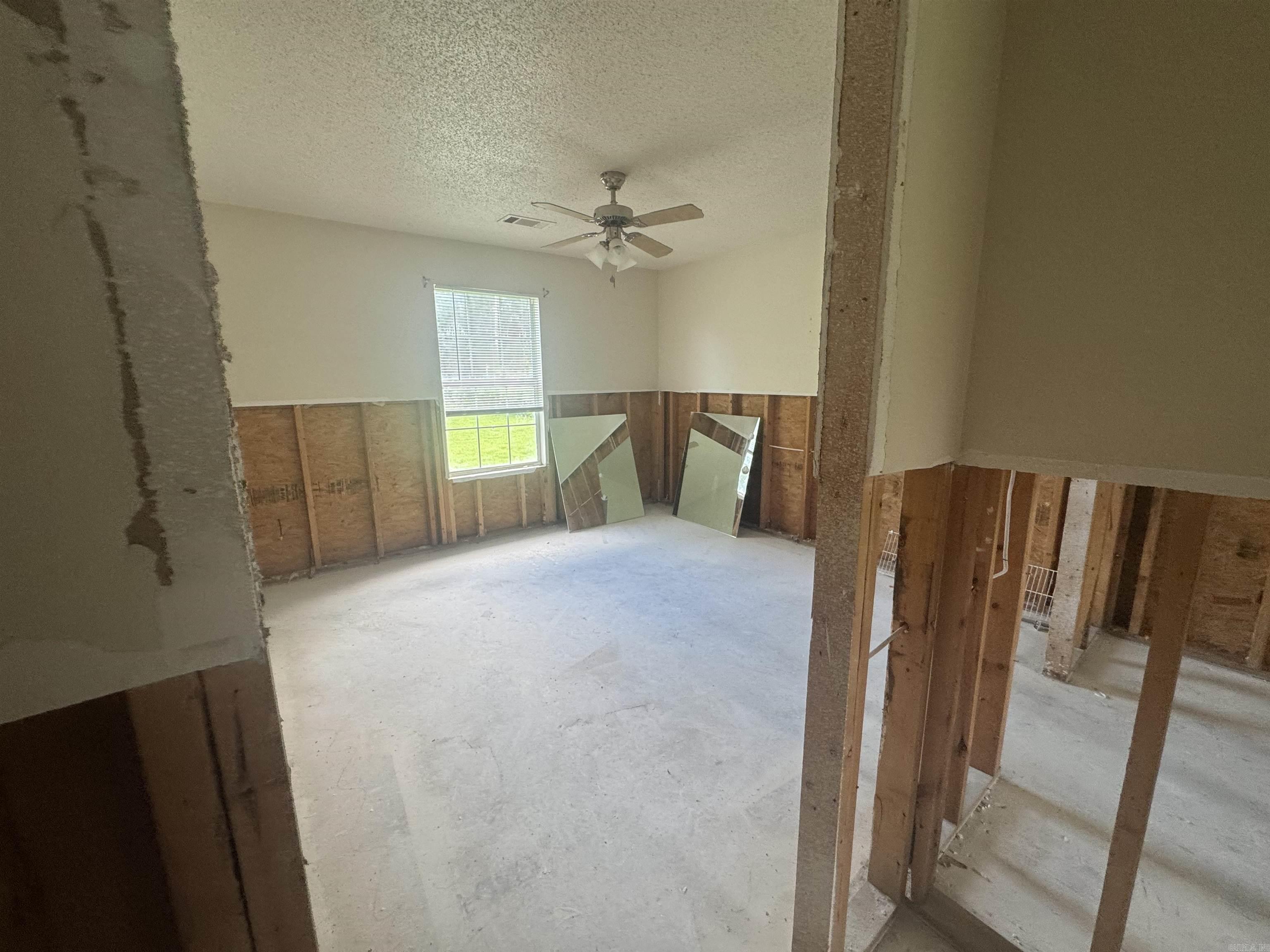 WINDWOOD SOUTH - Residential