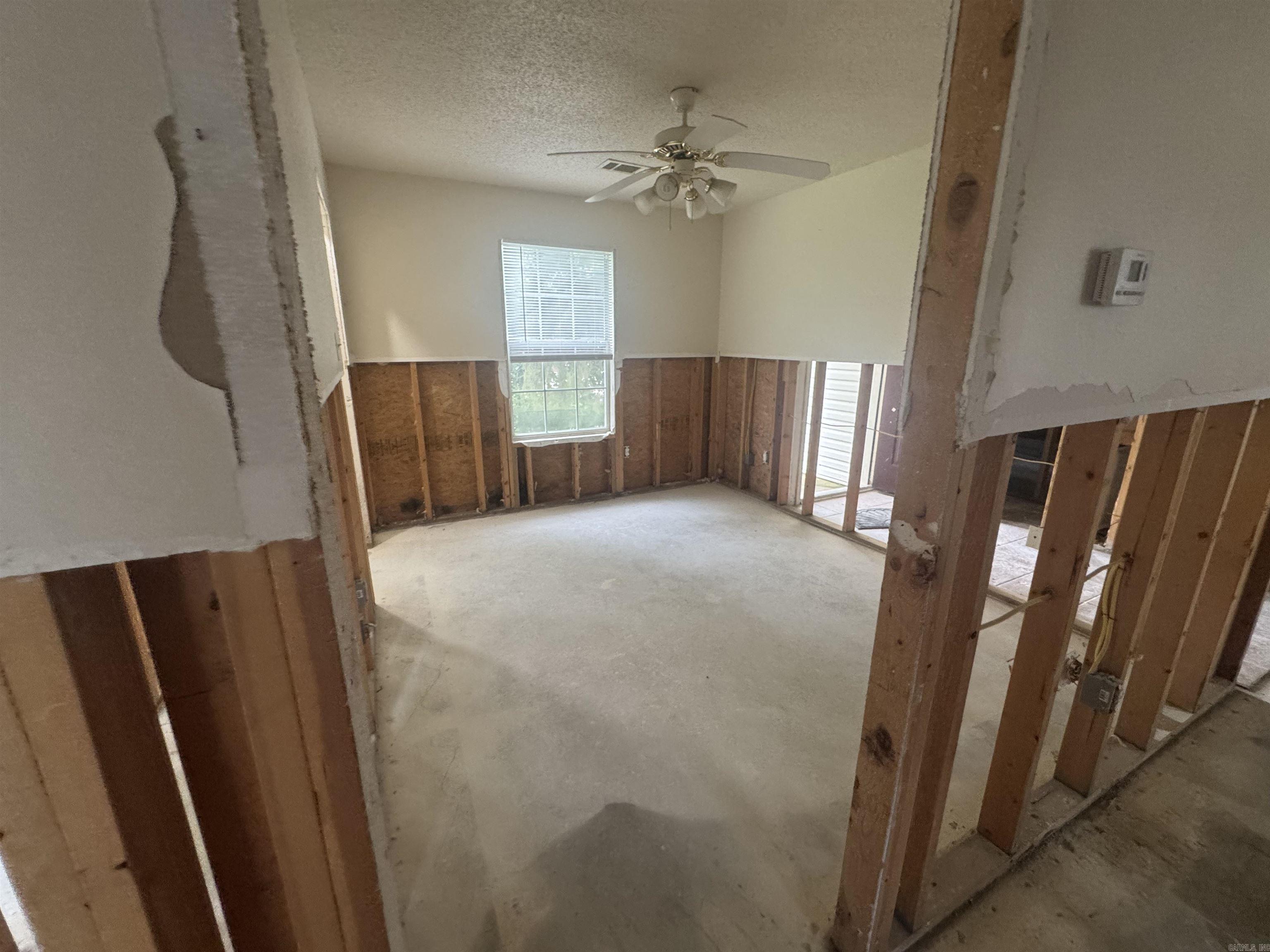 WINDWOOD SOUTH - Residential