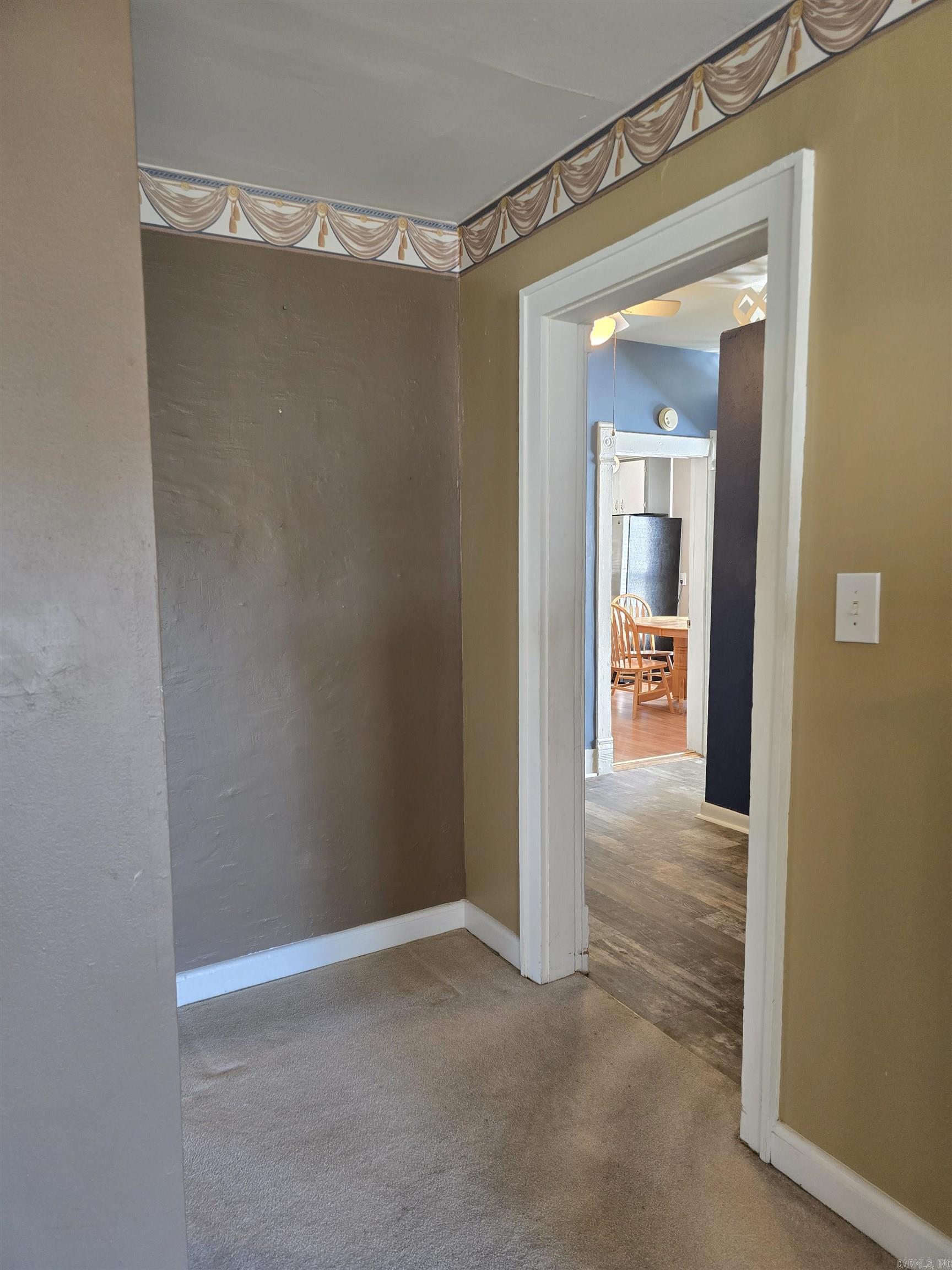 Mena Original - Residential