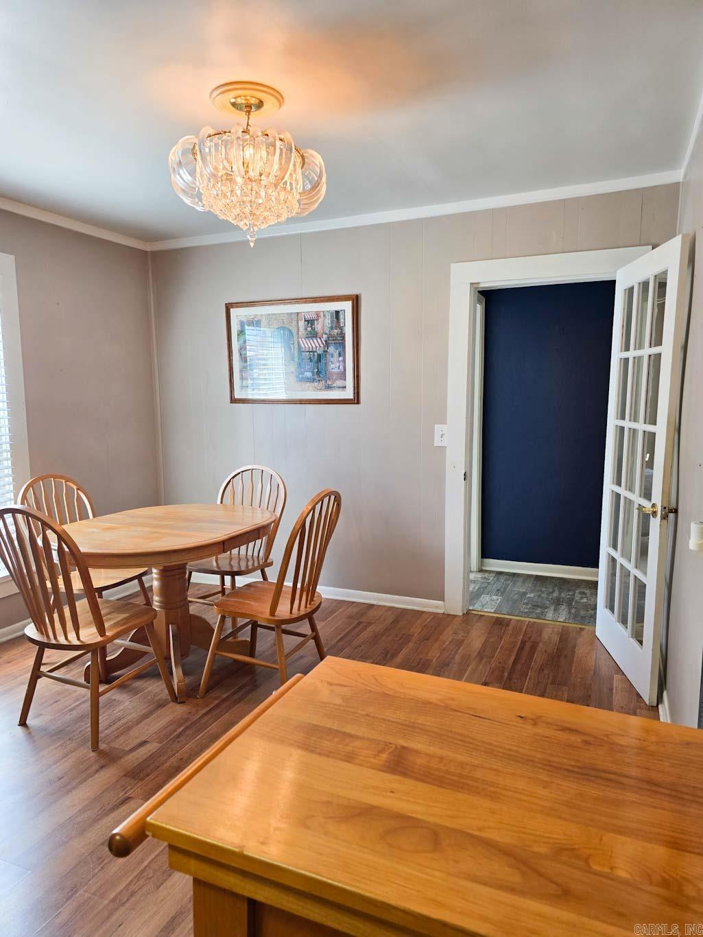 Mena Original - Residential