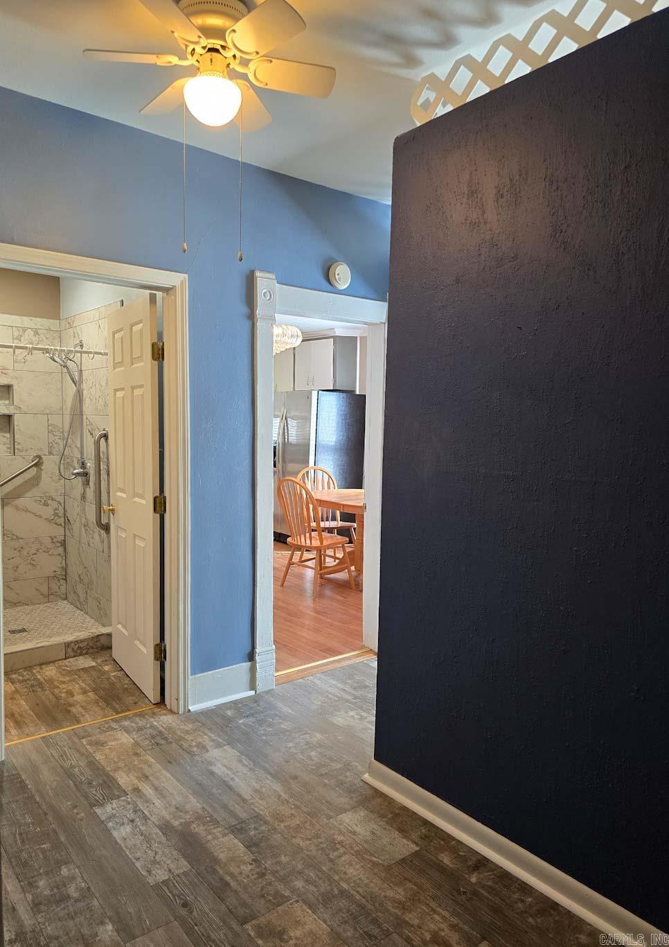 Mena Original - Residential