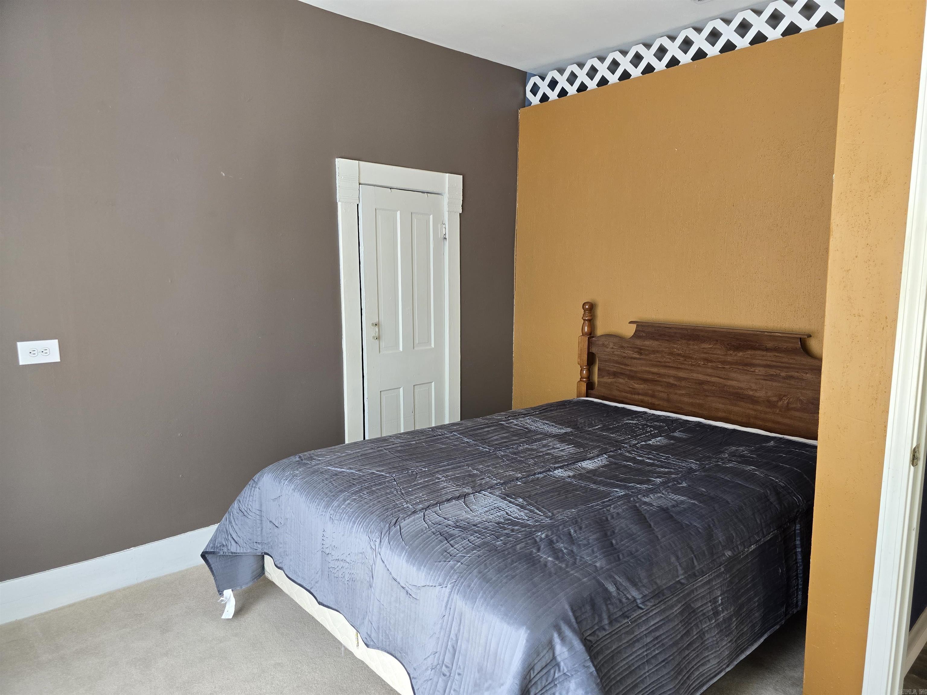 Mena Original - Residential