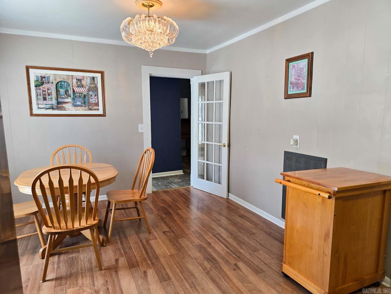 Mena Original - Residential