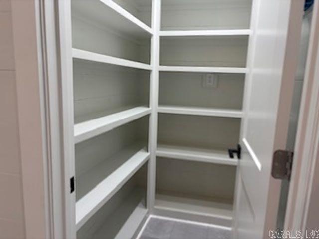 MELLORS 5TH - Residential