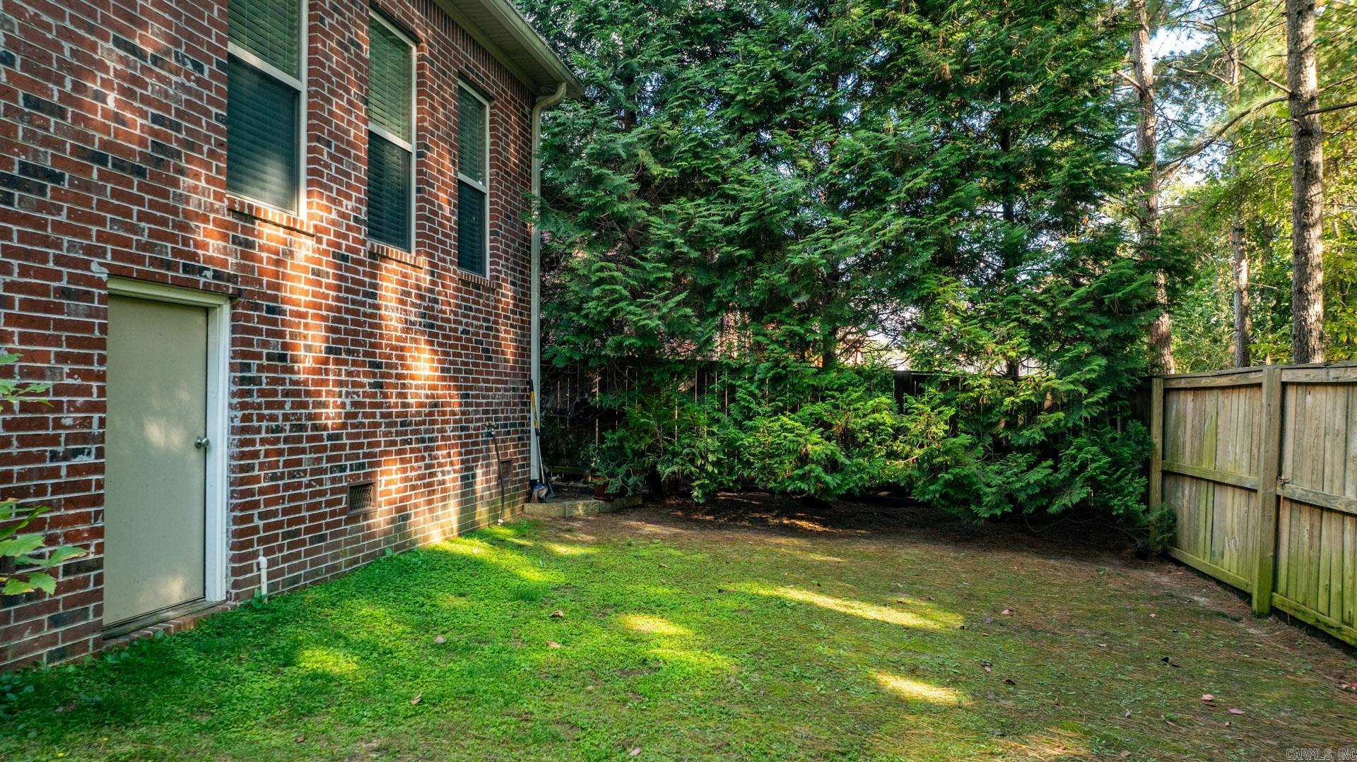 WOODLANDS EDGE - Residential