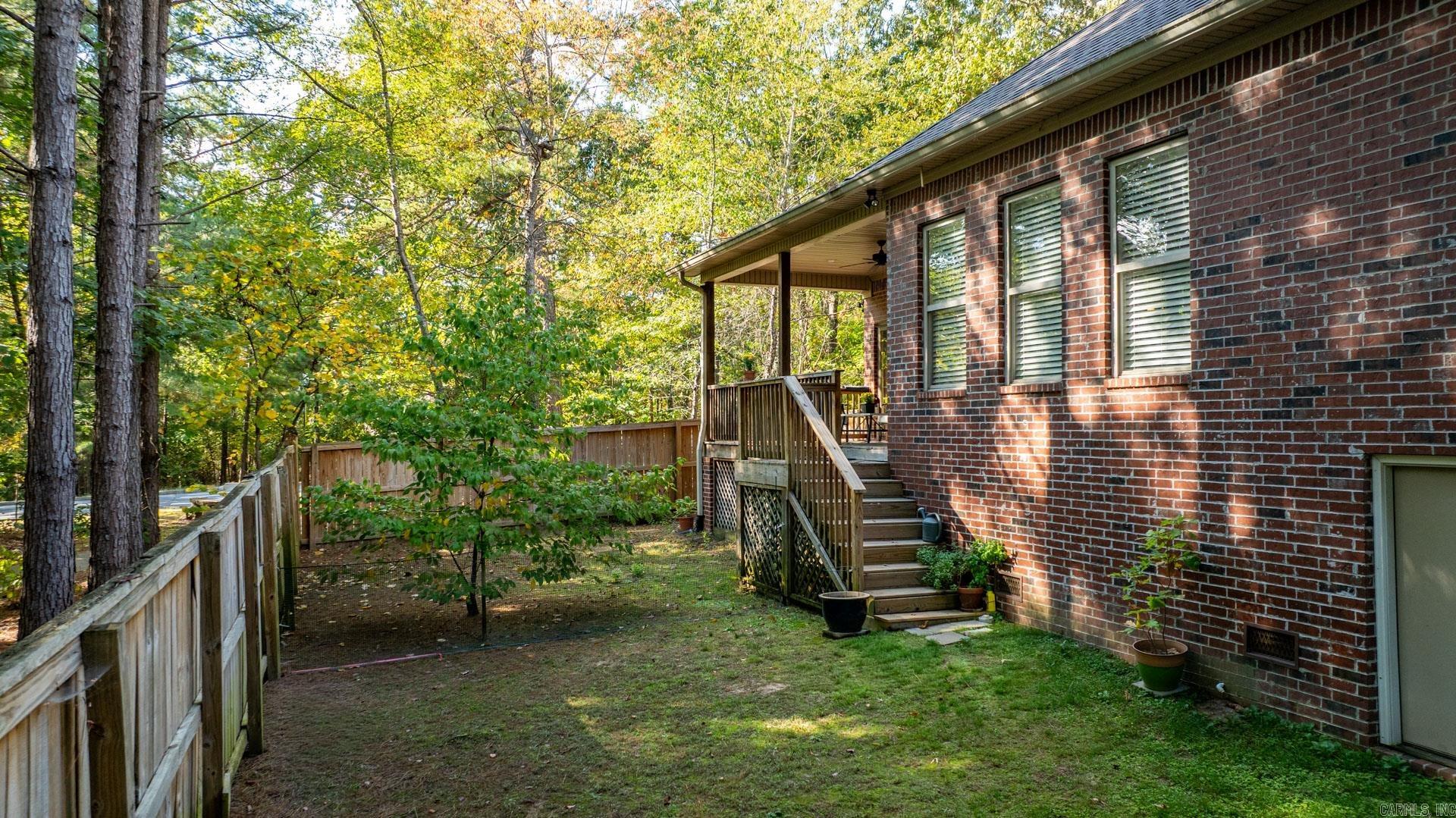 WOODLANDS EDGE - Residential