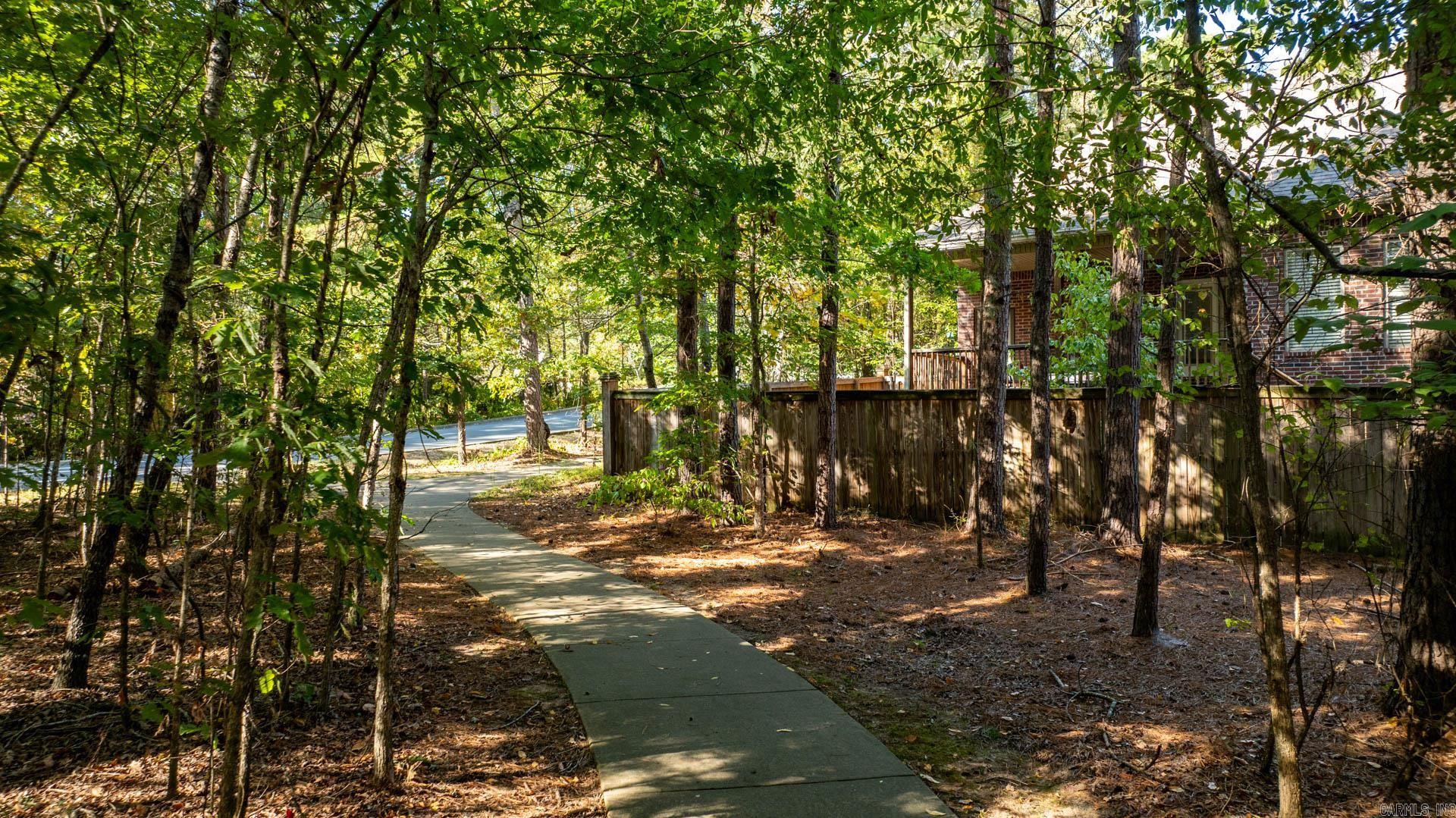 WOODLANDS EDGE - Residential