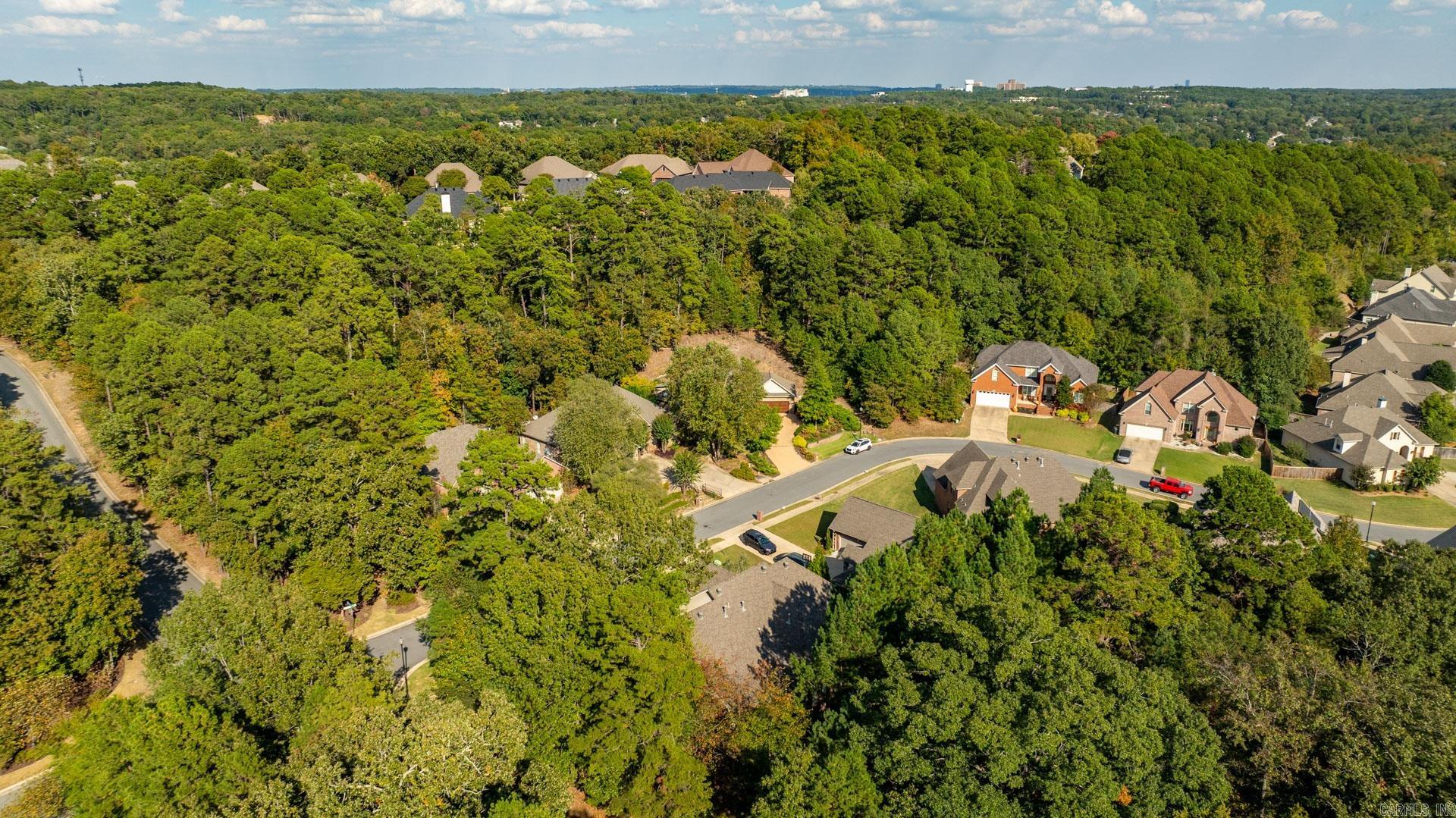 WOODLANDS EDGE - Residential