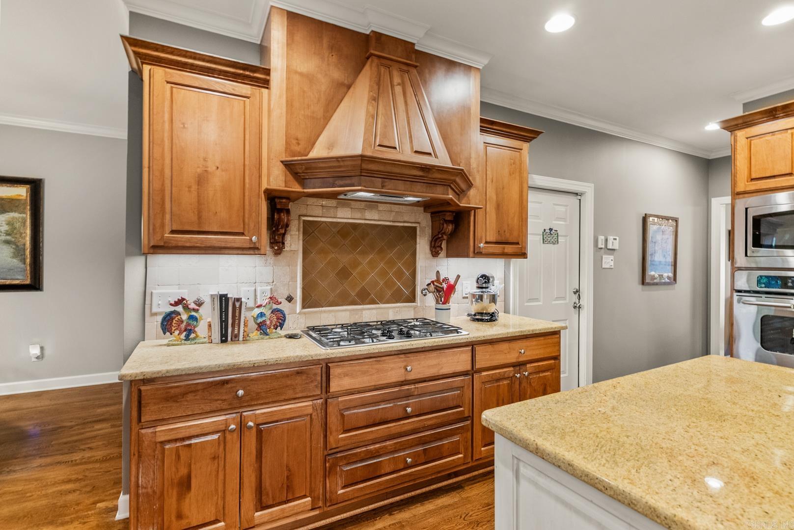 WOODLANDS EDGE - Residential
